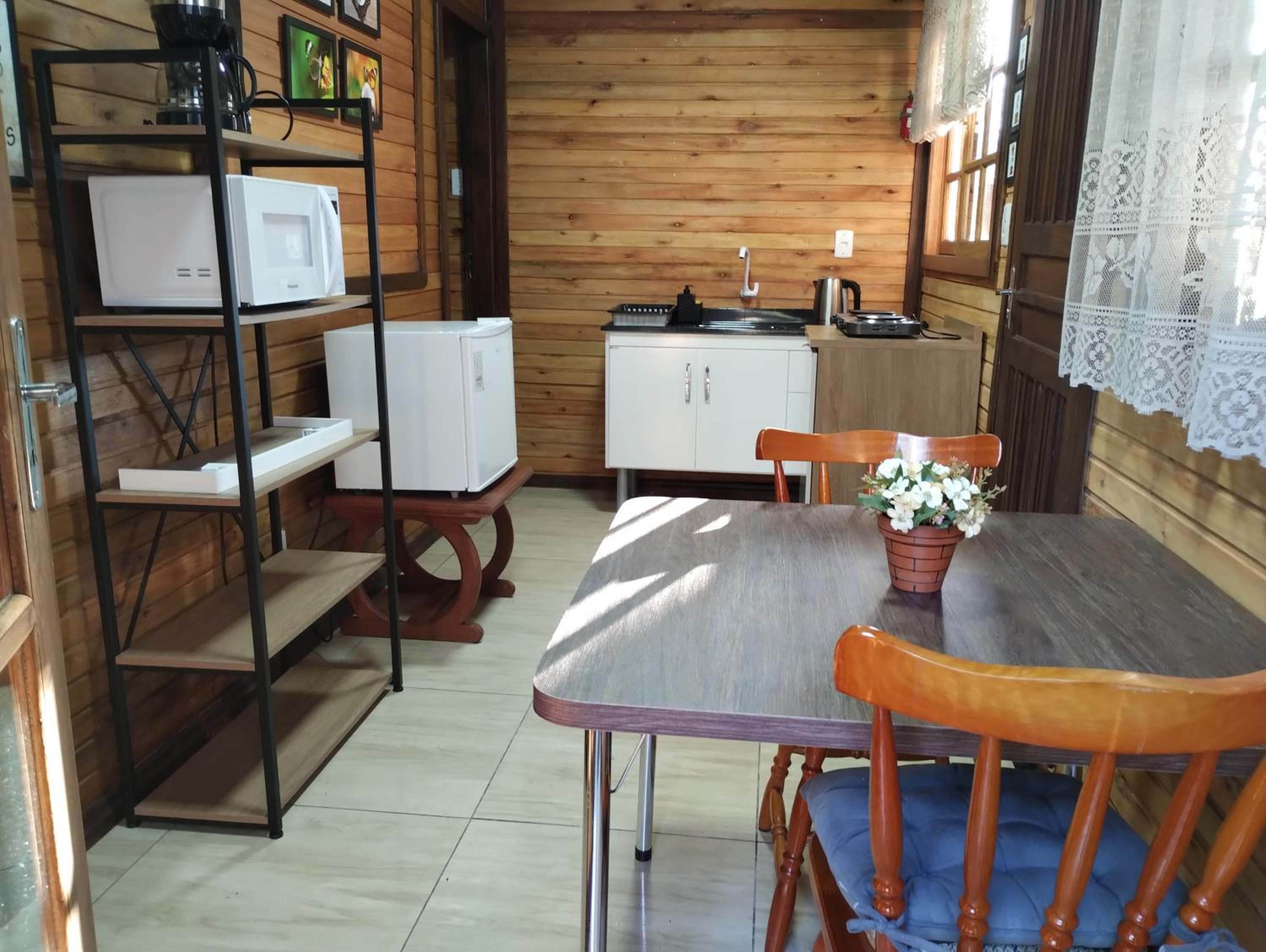 Cabana flor dos manacás