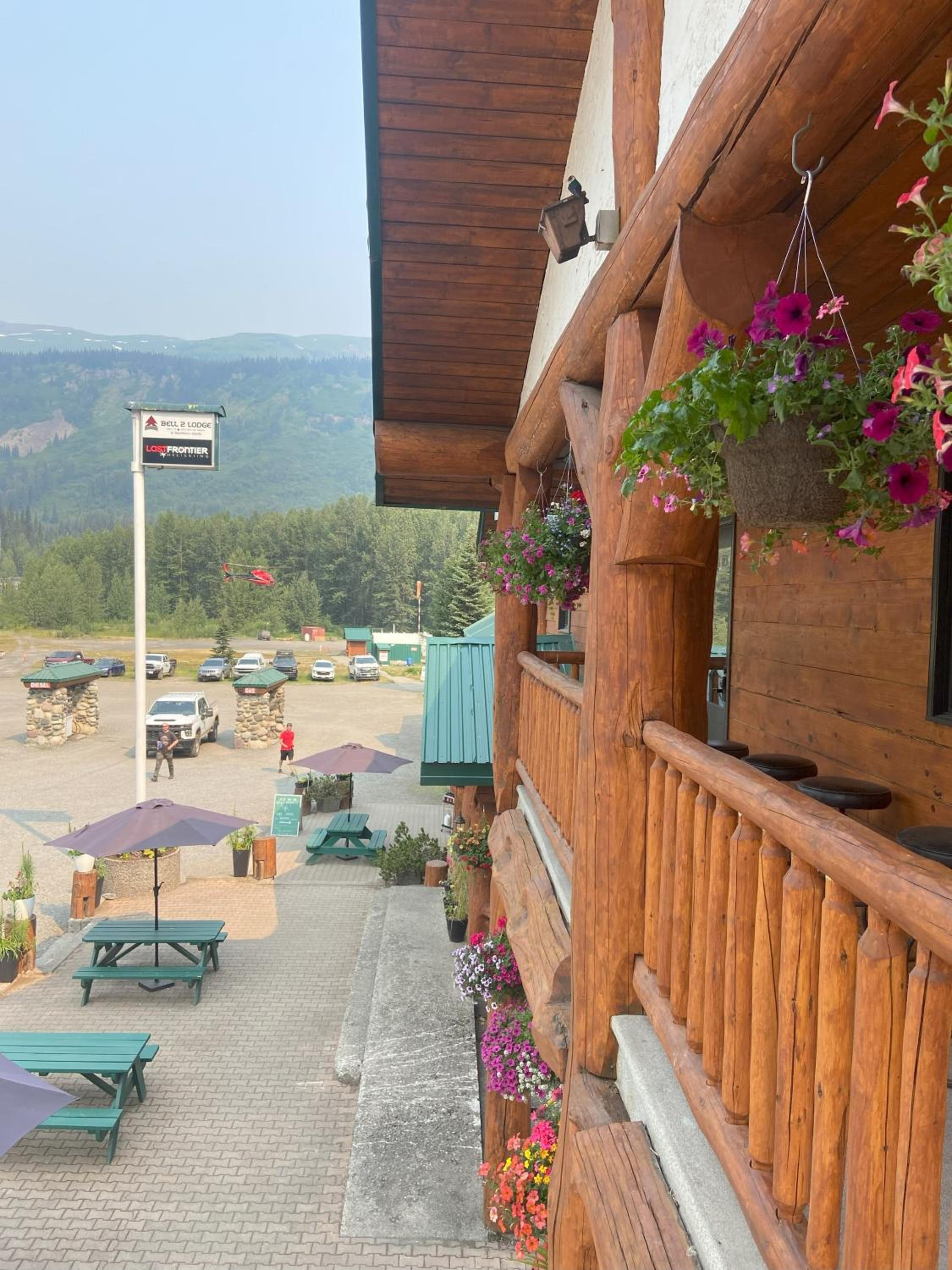 Bell 2 Lodge