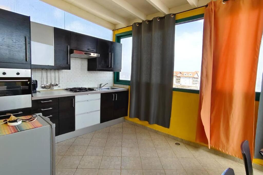 CosmoCom Cozy apartment sea view