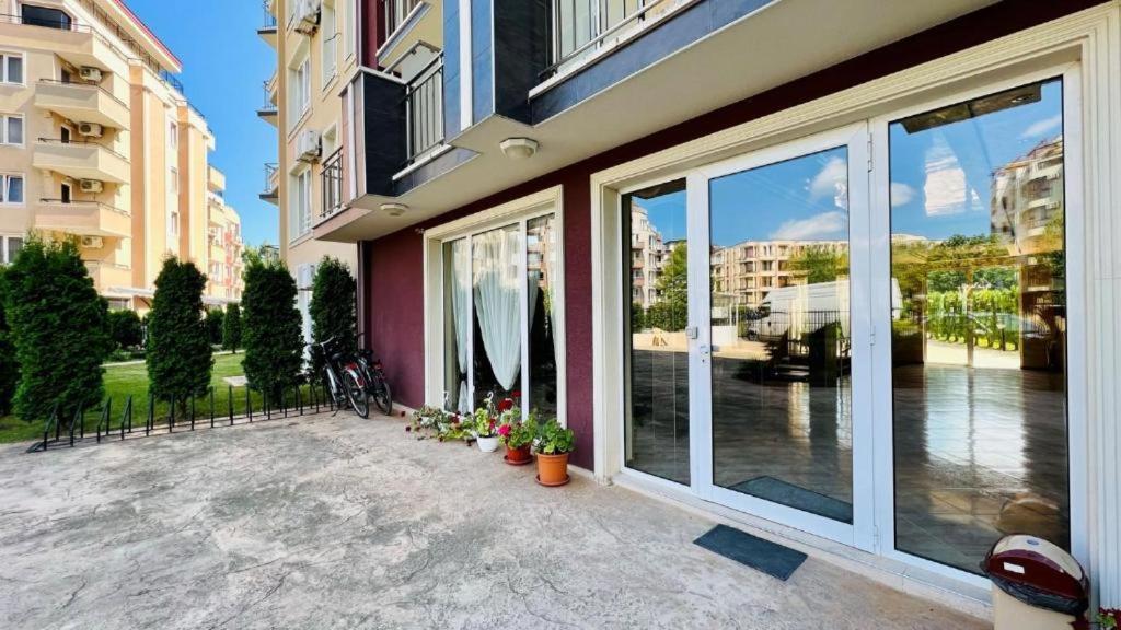 VIP Vision STUDIO 409 Sunny Beach
