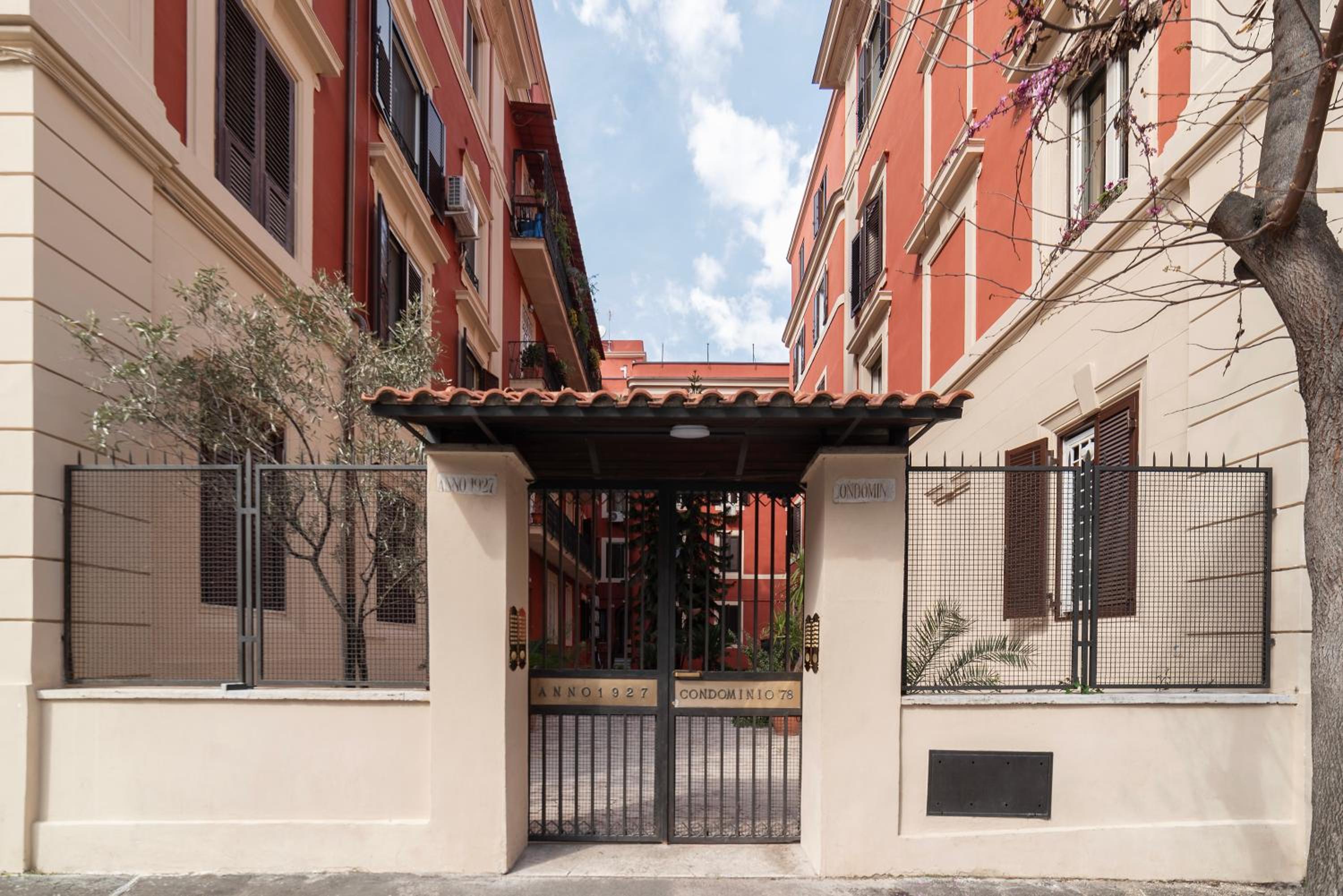 Vatican Night Suites