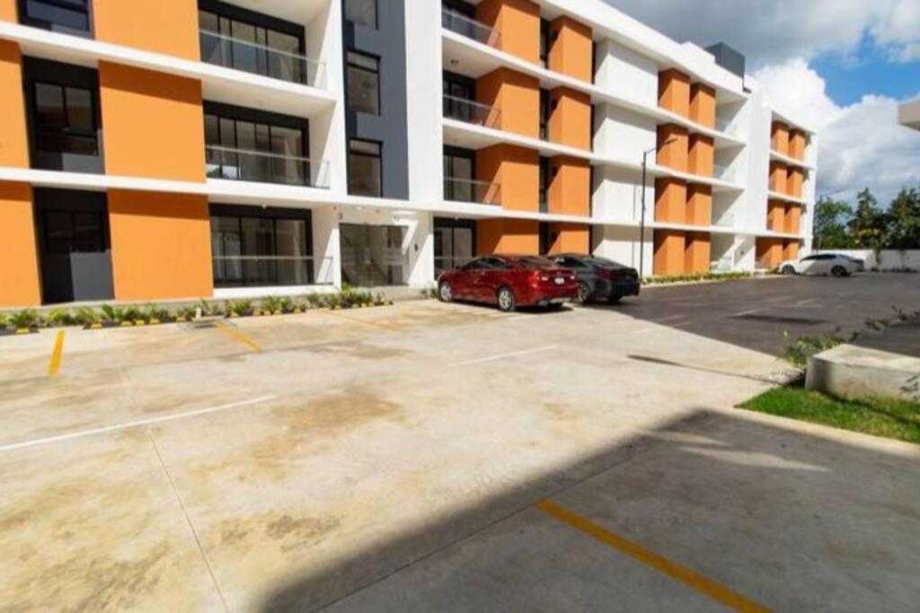 Beautiful New 3Bed Penthouse Pool Wi-Fi view 5