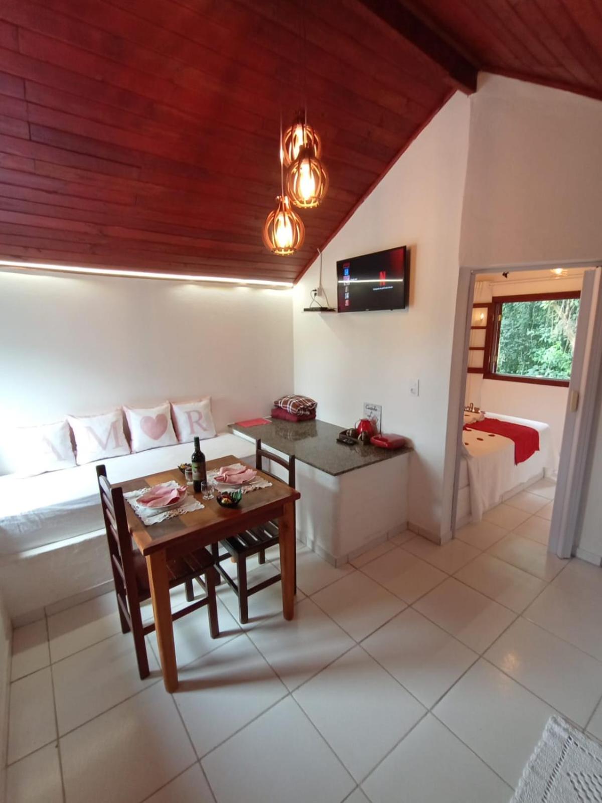 Casa da Vovó na Pousada Sitio Pauletto - com Cozinha, Churrasqueira e Decoração
