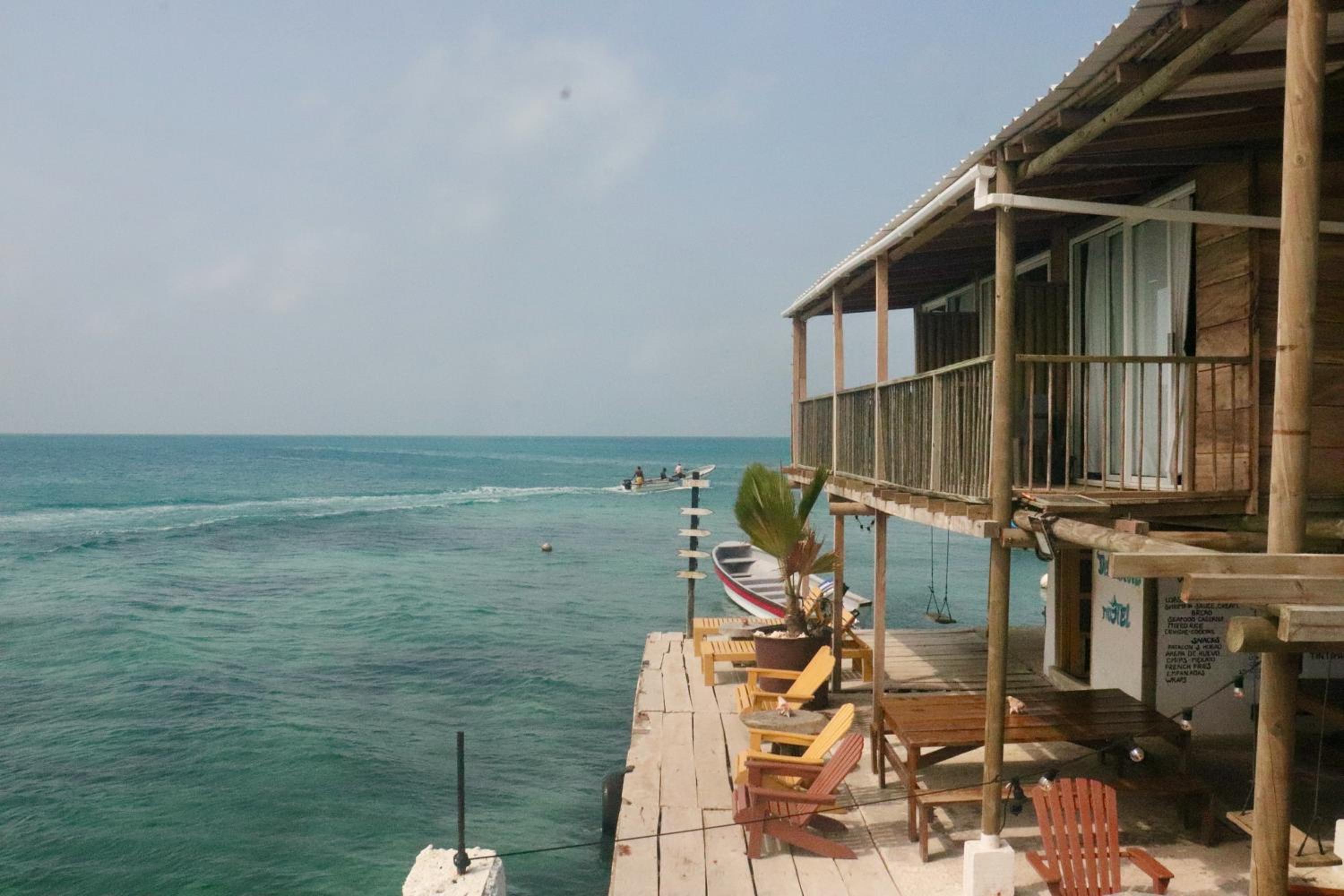 Hostel Santa Cruz del Islote
