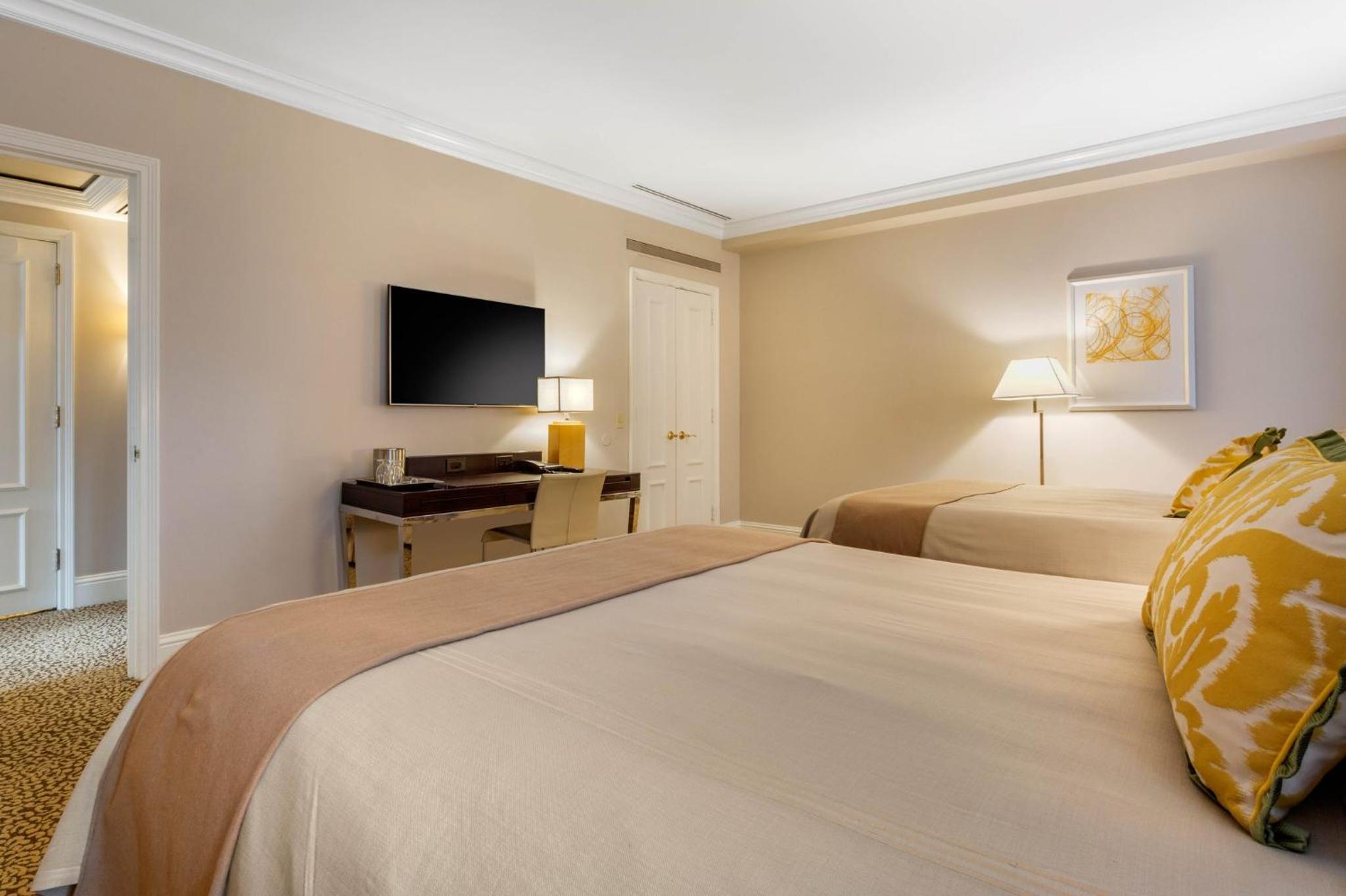 Omni Berkshire Place 4