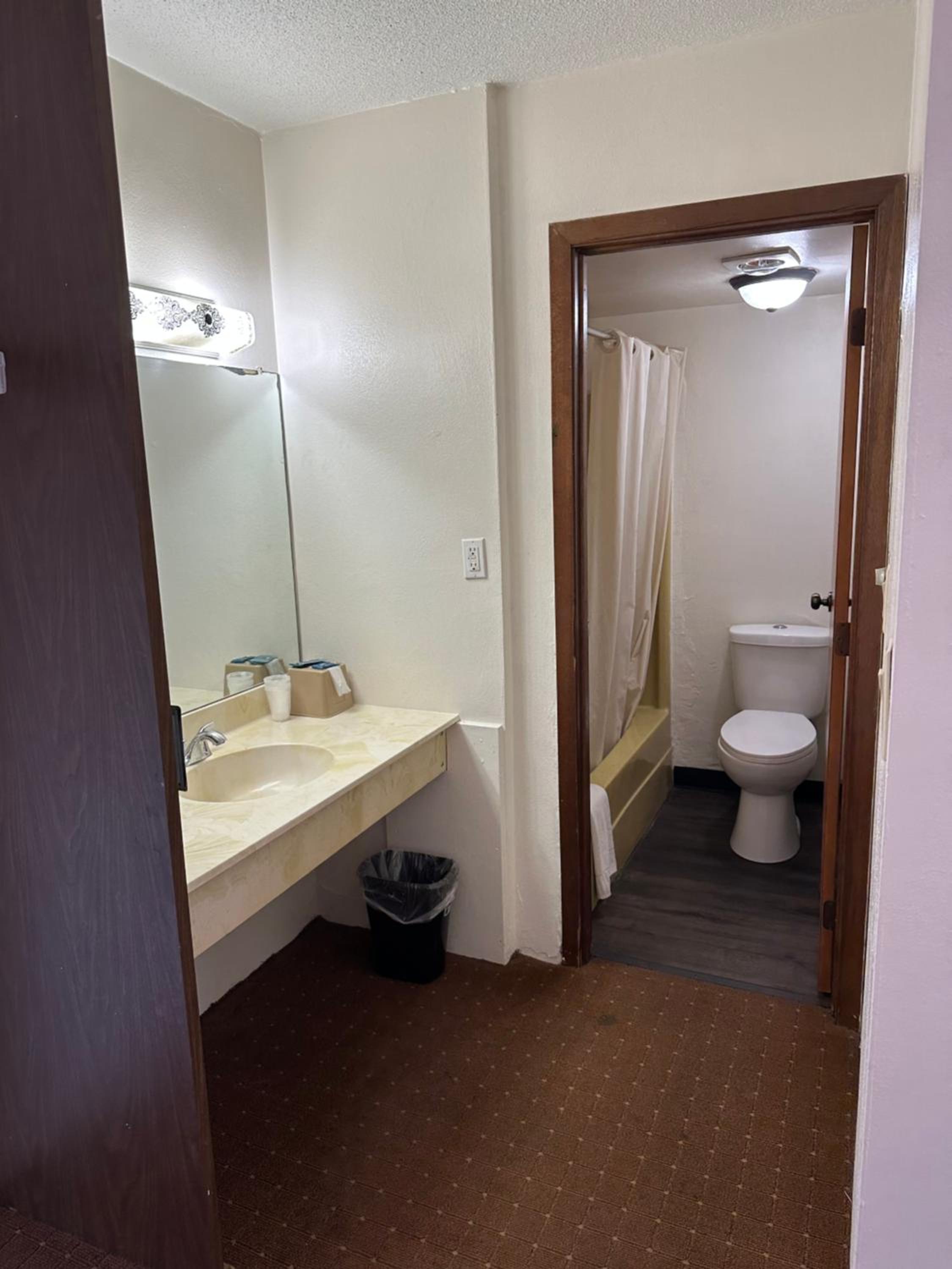 Budget Inn Motel