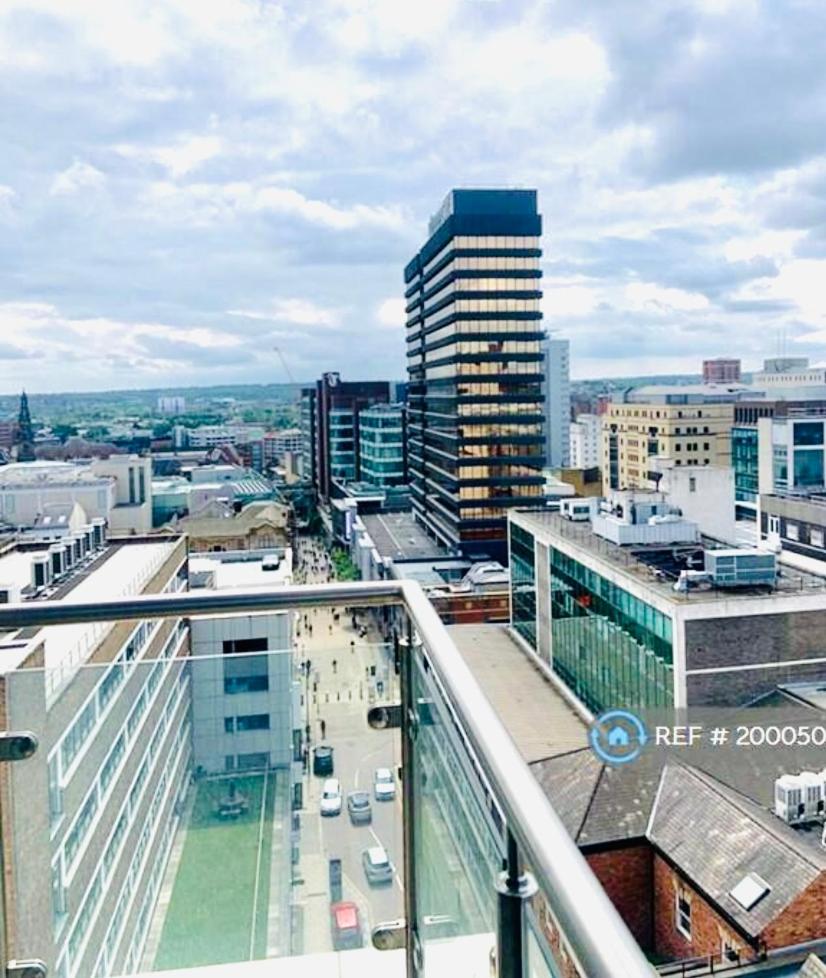 Award Winner of 2026 &2025 traveller & Best guest rated apartment, two bedroom, #1 Leeds city centres most central location, Great 180 degree views,balcony view 3