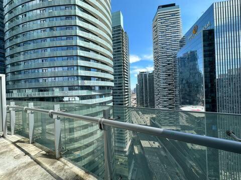 Downtown Toronto Luxury Condo photo 5
