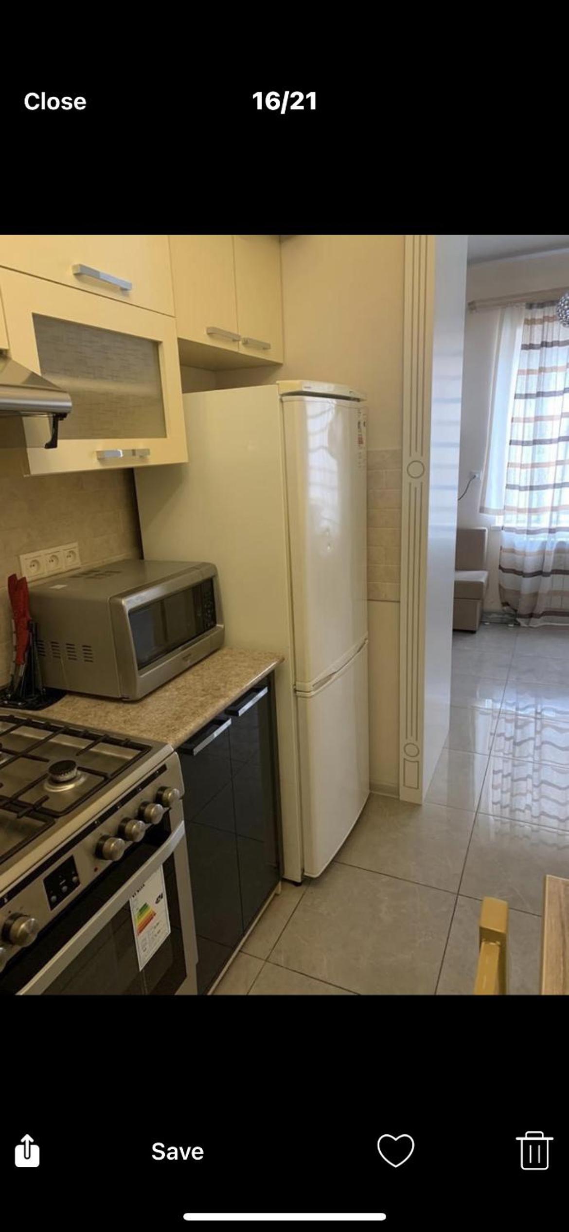 Apartment in the middle of square