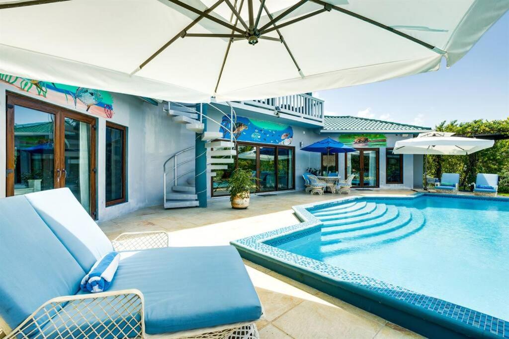 Luxury Villa, Perfect for Groups. Stunning Pool. Allamanda del Mar