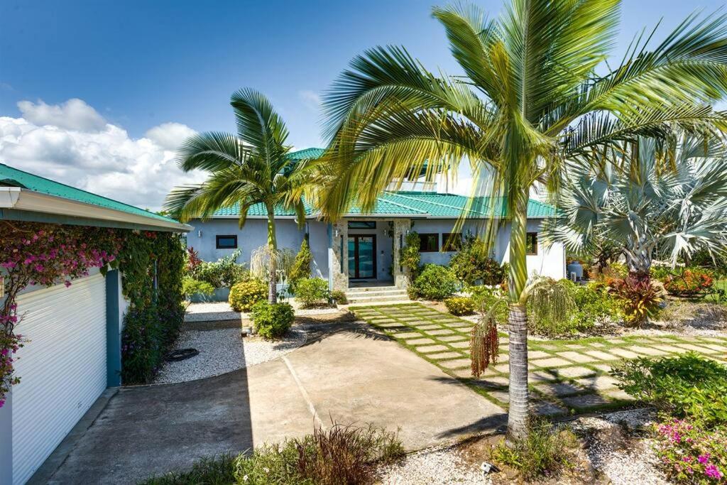 Luxury Villa, Perfect for Groups. Stunning Pool. Allamanda del Mar