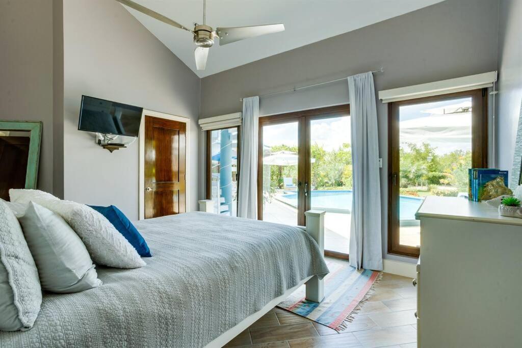 Luxury Villa, Perfect for Groups. Stunning Pool. Allamanda del Mar