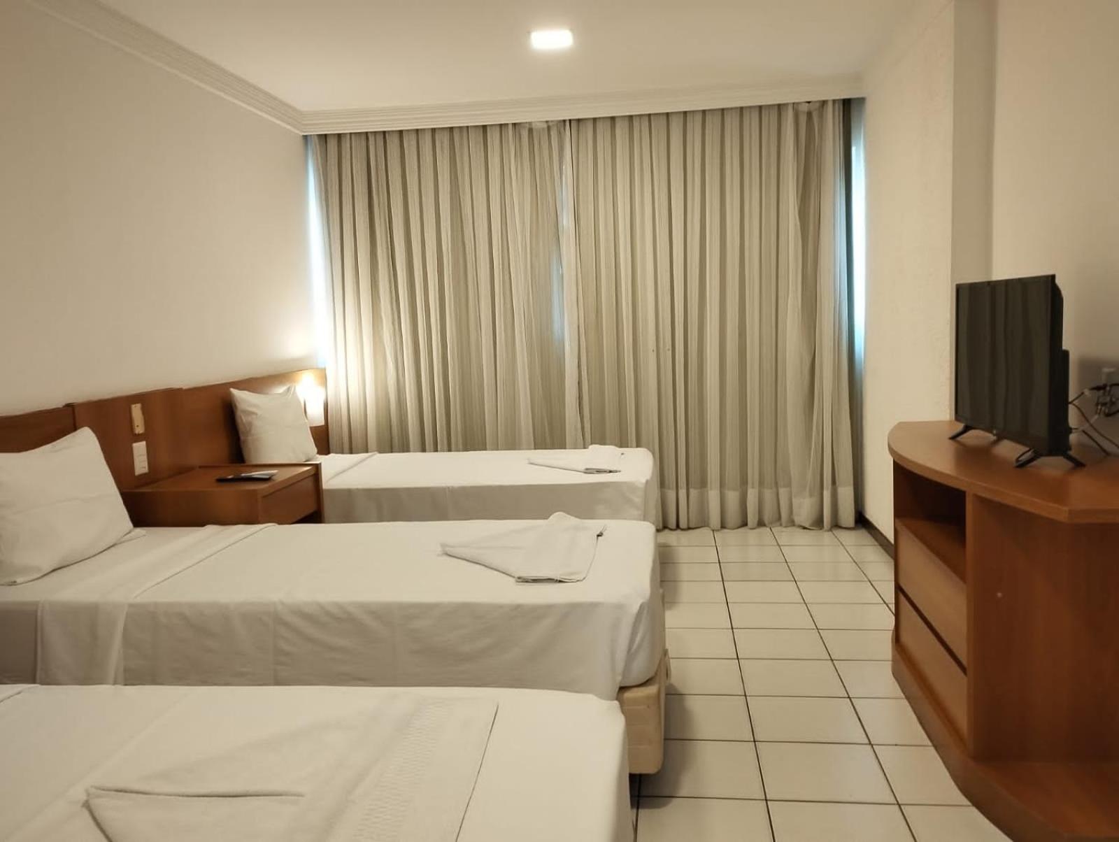 PONTA NEGRA FLAT APART