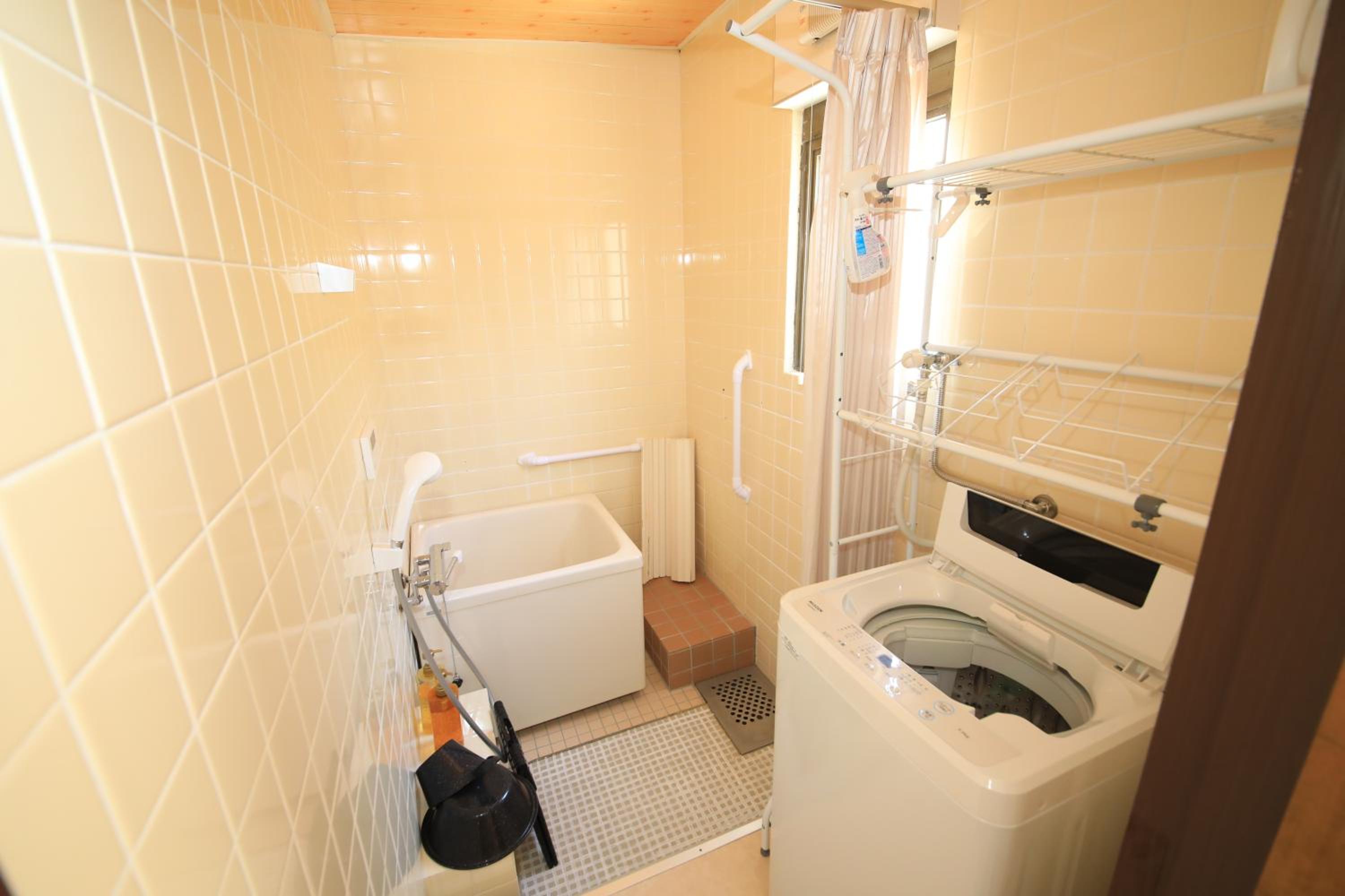 Photo 8