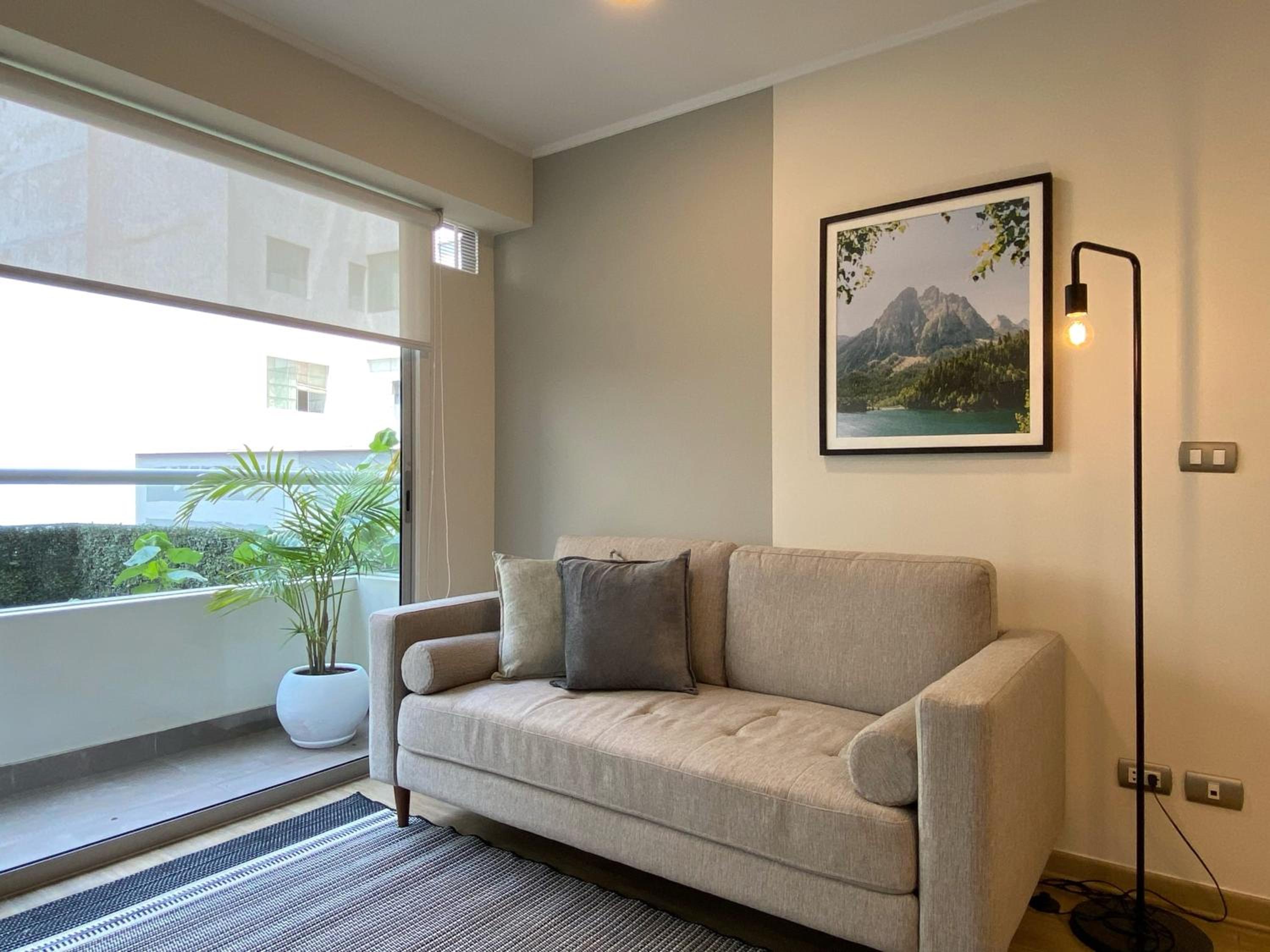 Perfect 1BR with Balcony in Luxurious Building