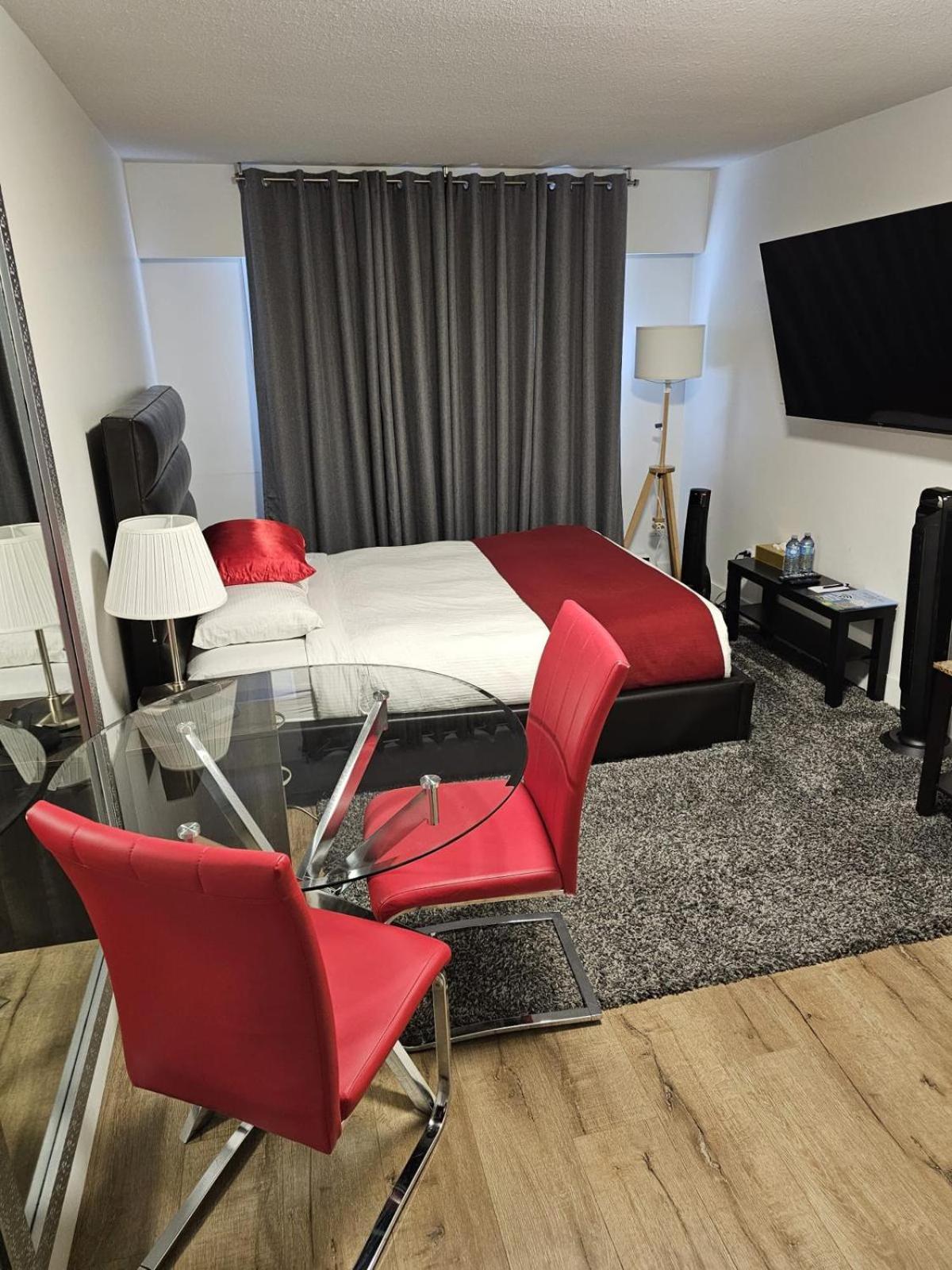 Mountain View Hope Motel - Image 4