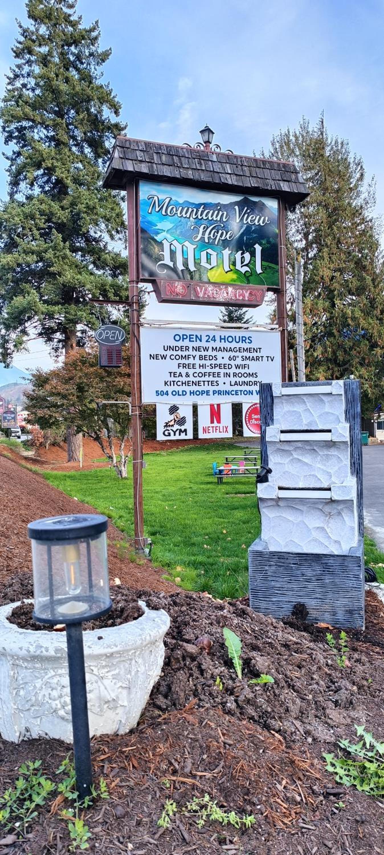 Mountain View Hope Motel