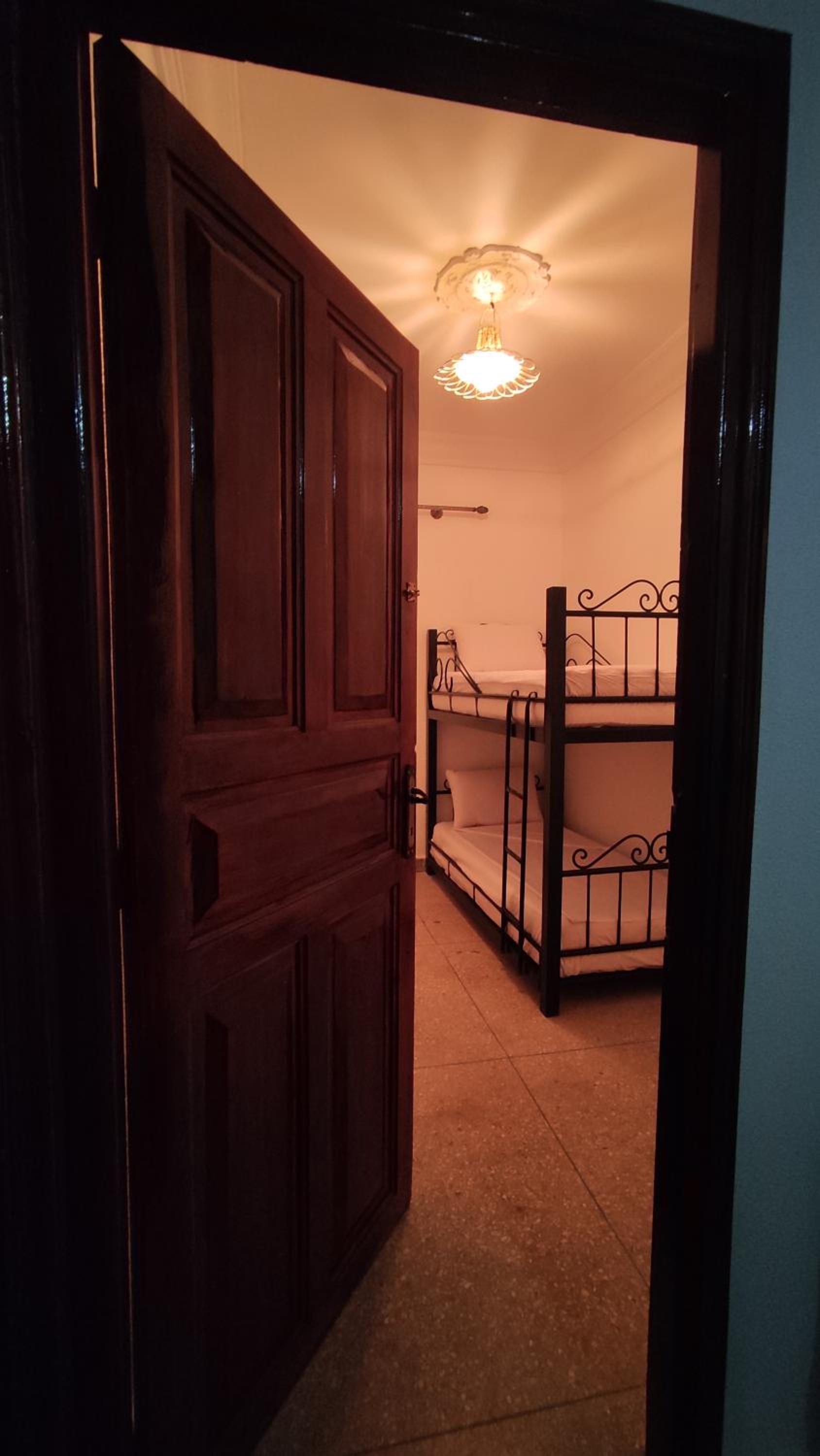 WARZAZAT Hostel