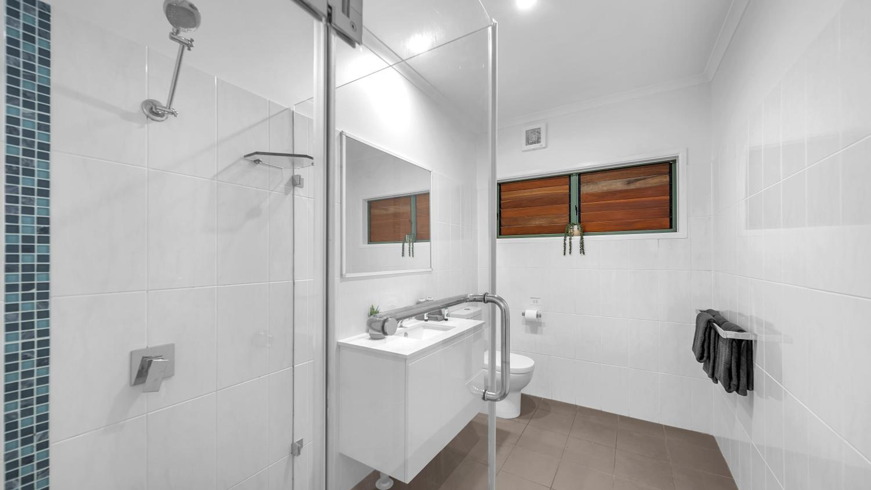 Casuarina Cove 13 on Hamilton Island by HamoRent