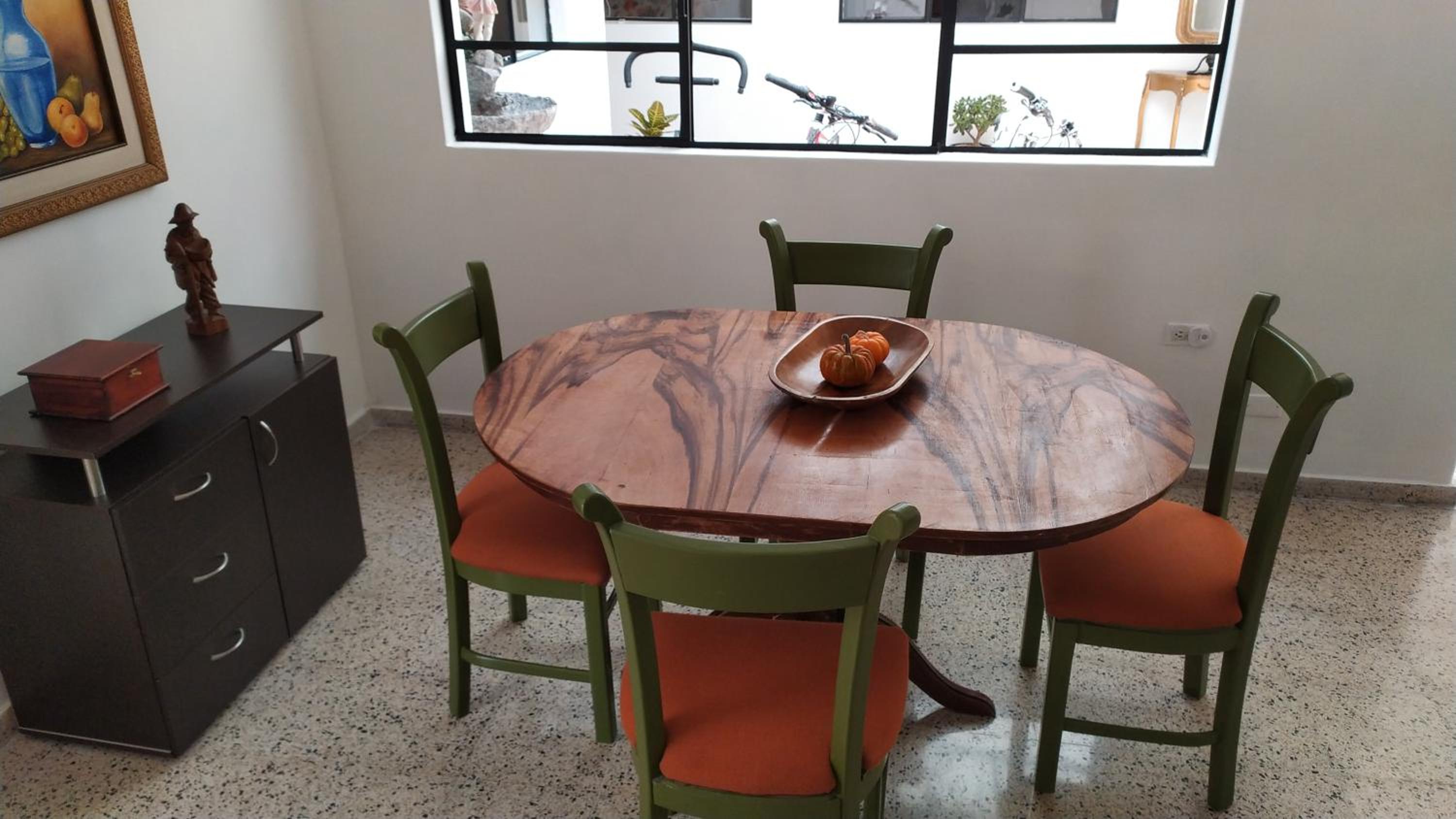 Casa en Laureles Ideal para Familias