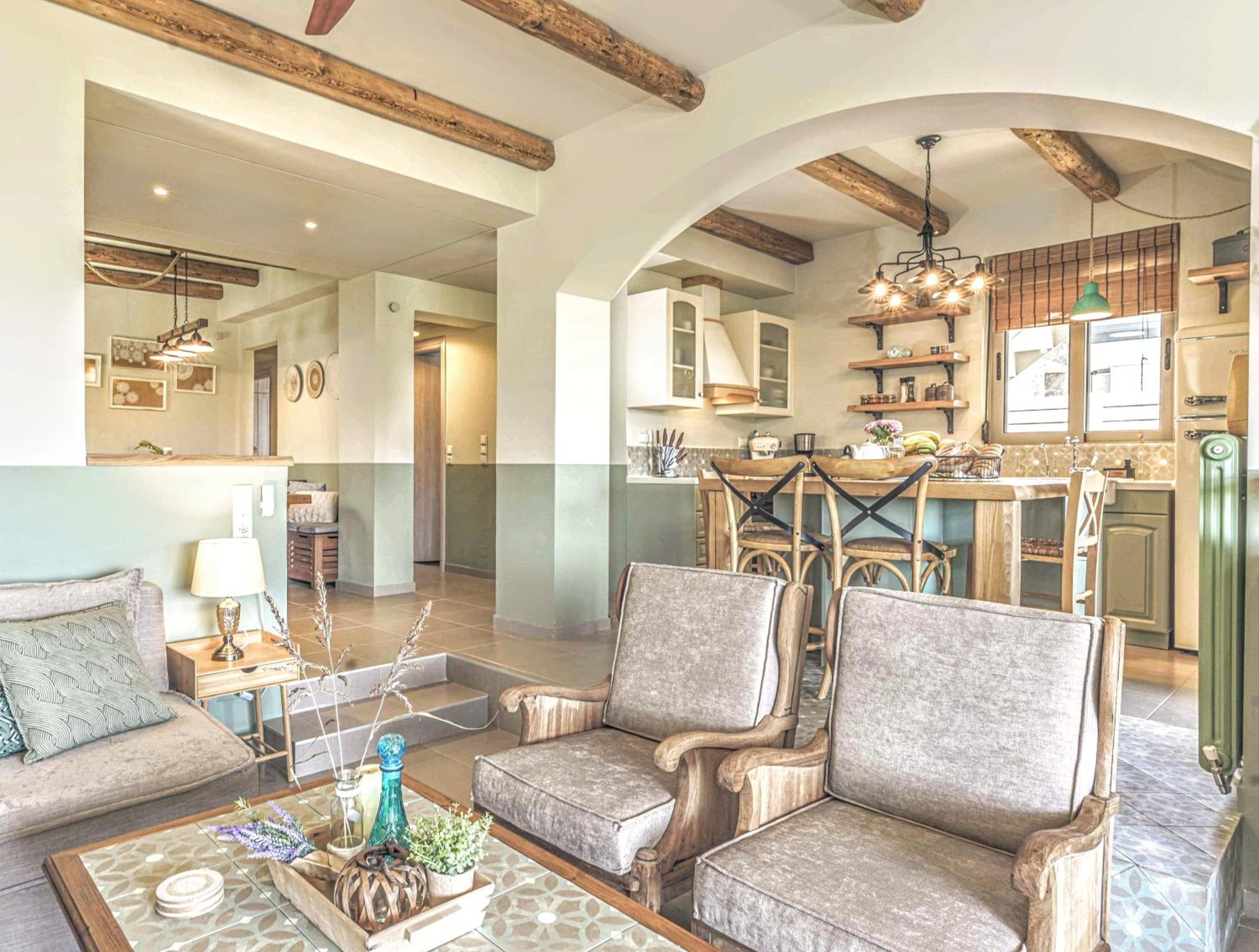 Villa Salvia - Country style luxury & a captivating poolscape