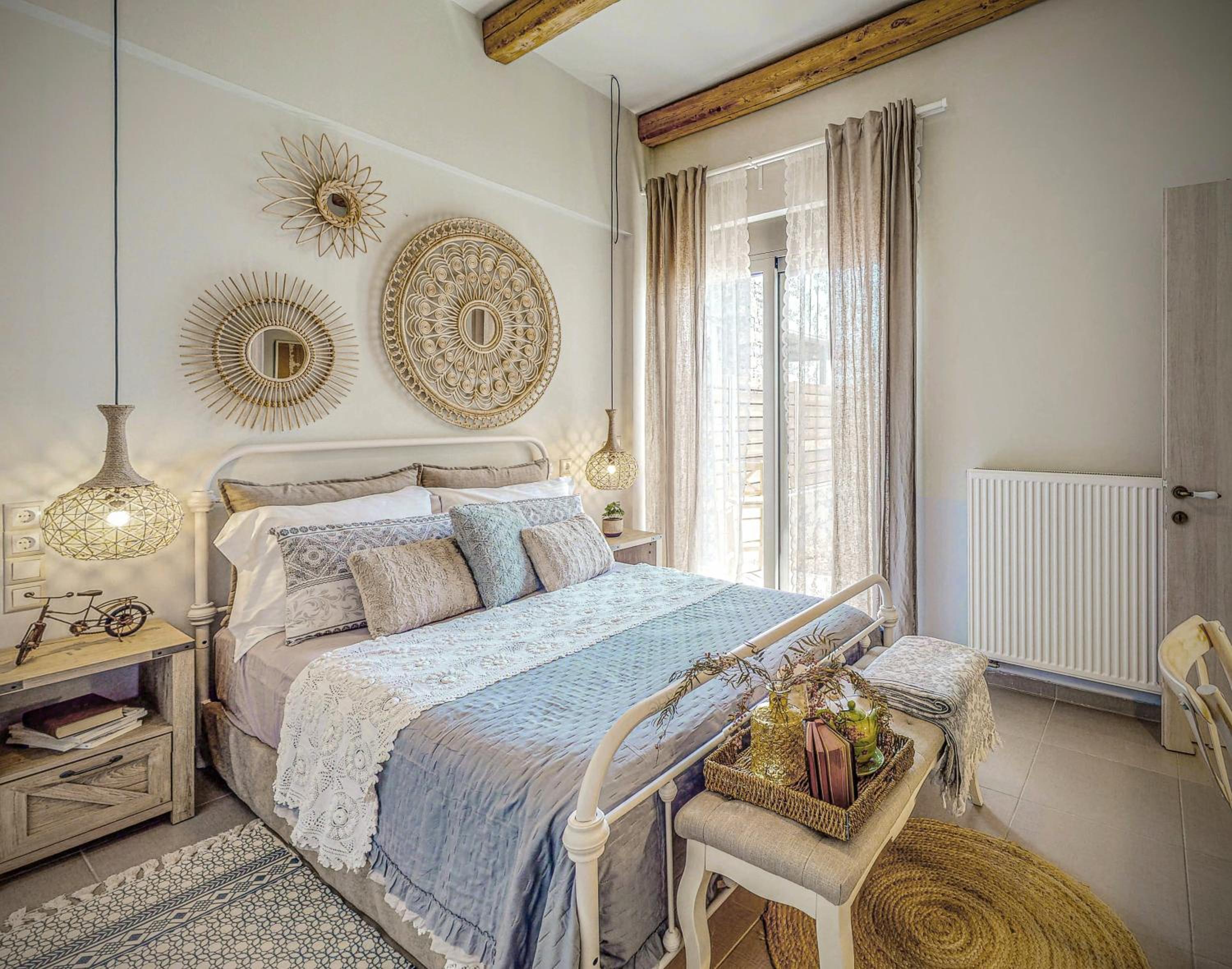 Villa Salvia - Country style luxury & a captivating poolscape
