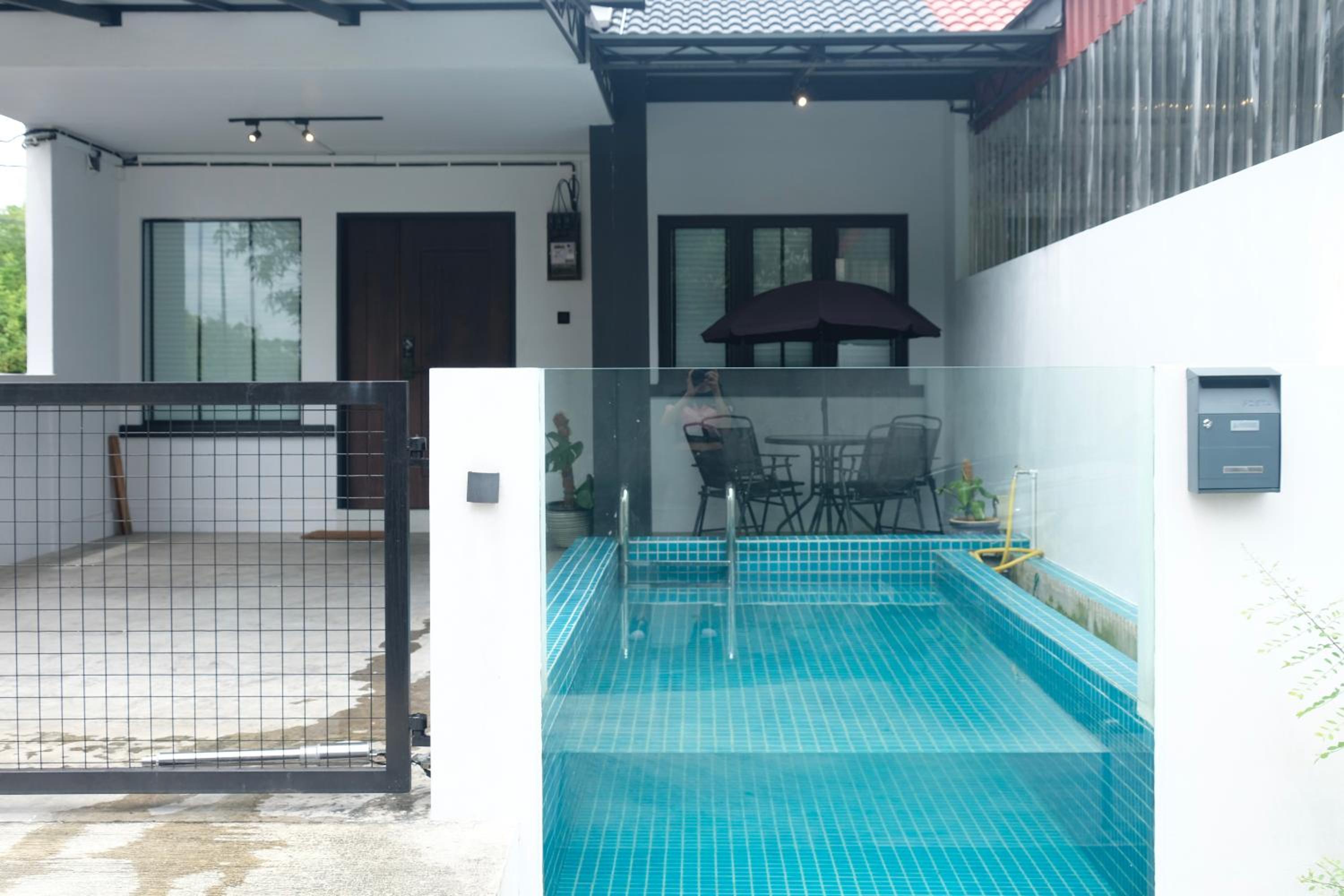 Zen Retreat Glass Pool Villa photo 4