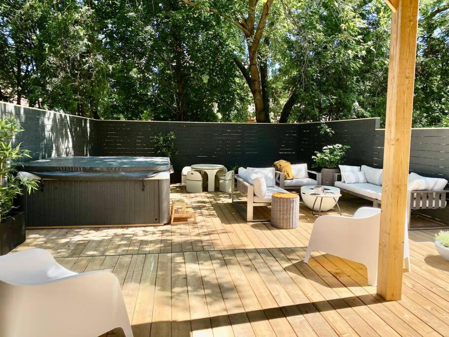 The One - Outdoor Jacuzzi & Indoor Elevator