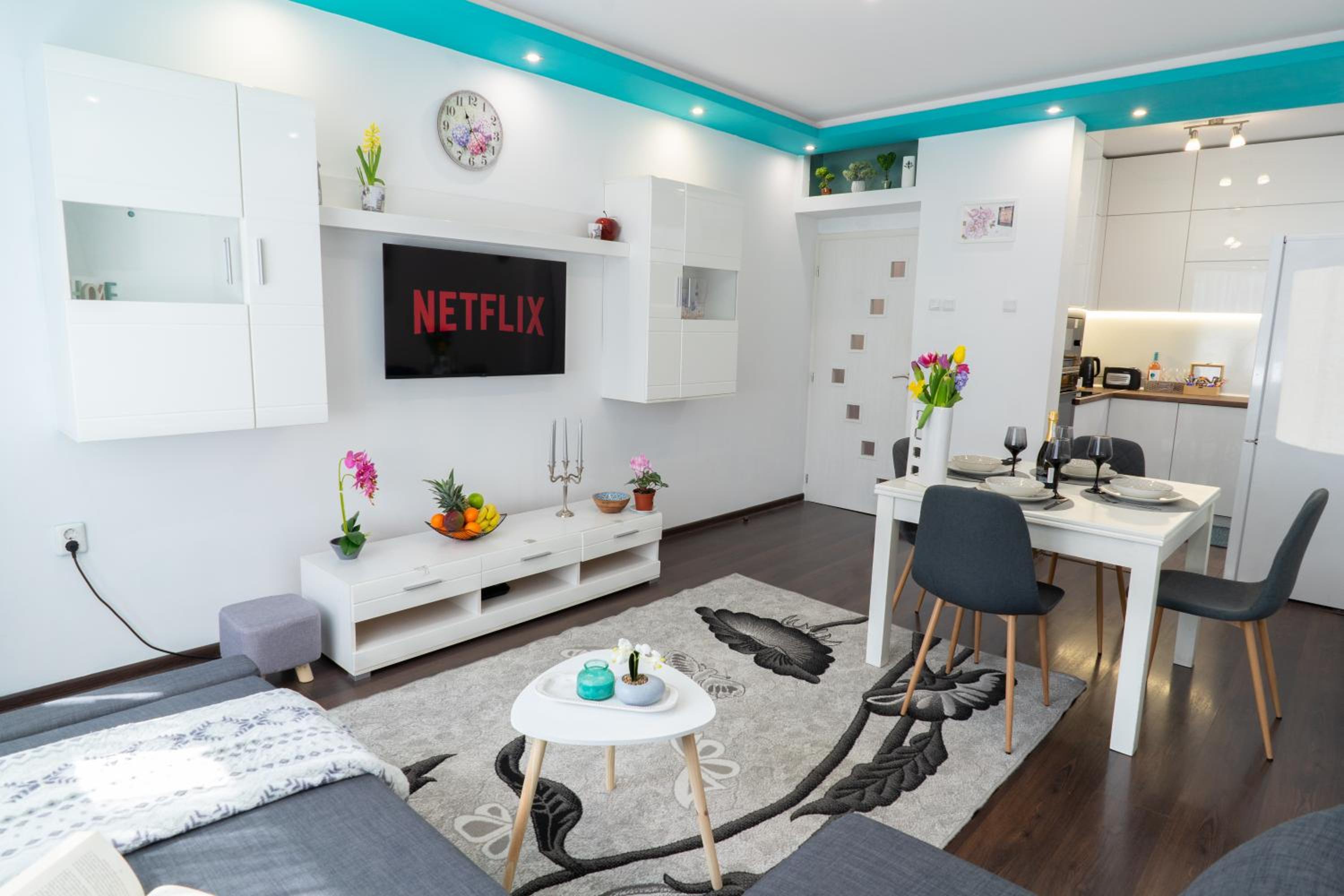 Luxury 2BR Retreat in Central Varna