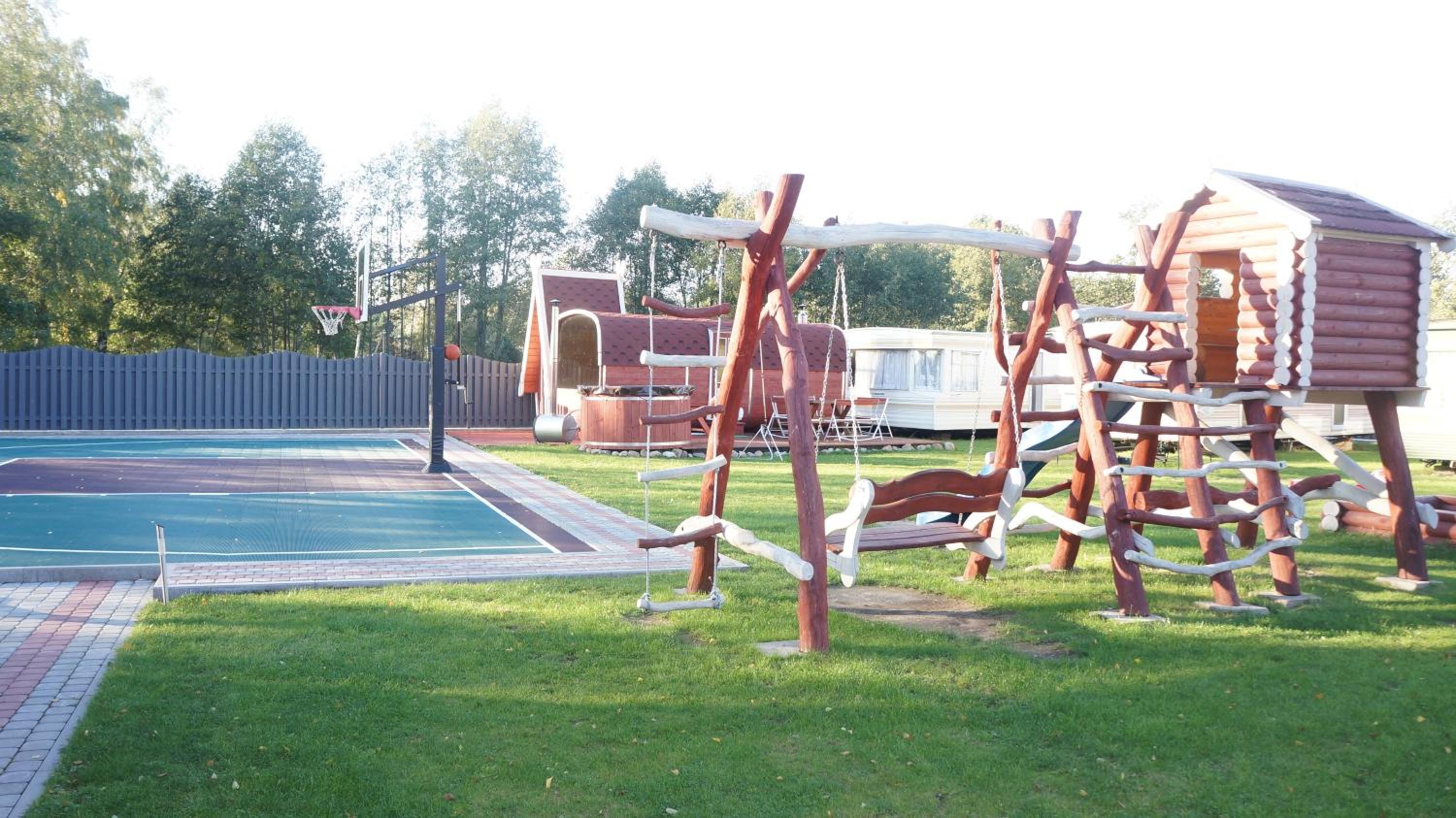 Photo 6