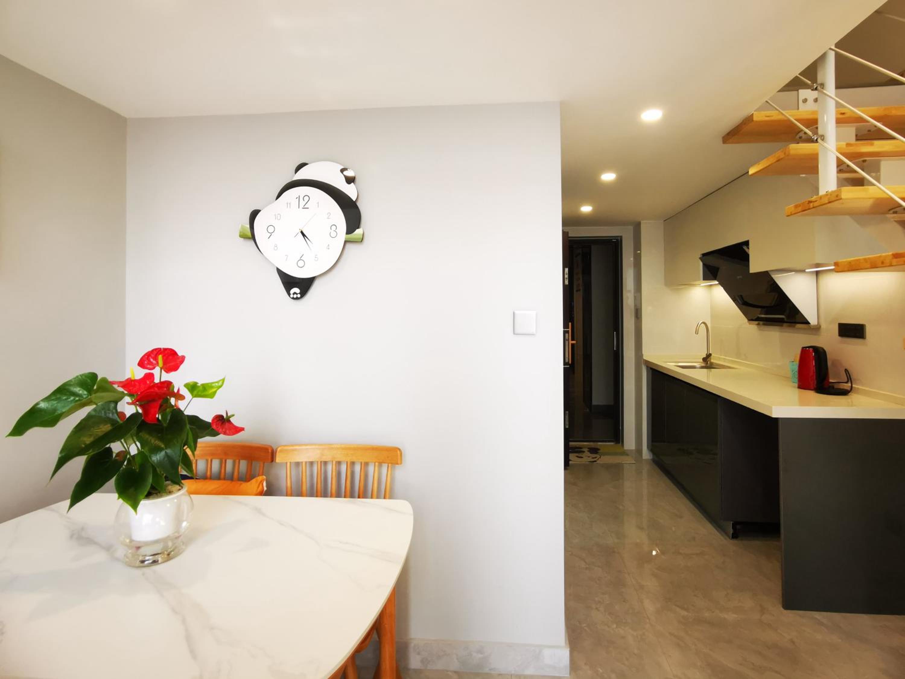 Panda ZuoKe Besucher Apartment 熊猫坐客民宿