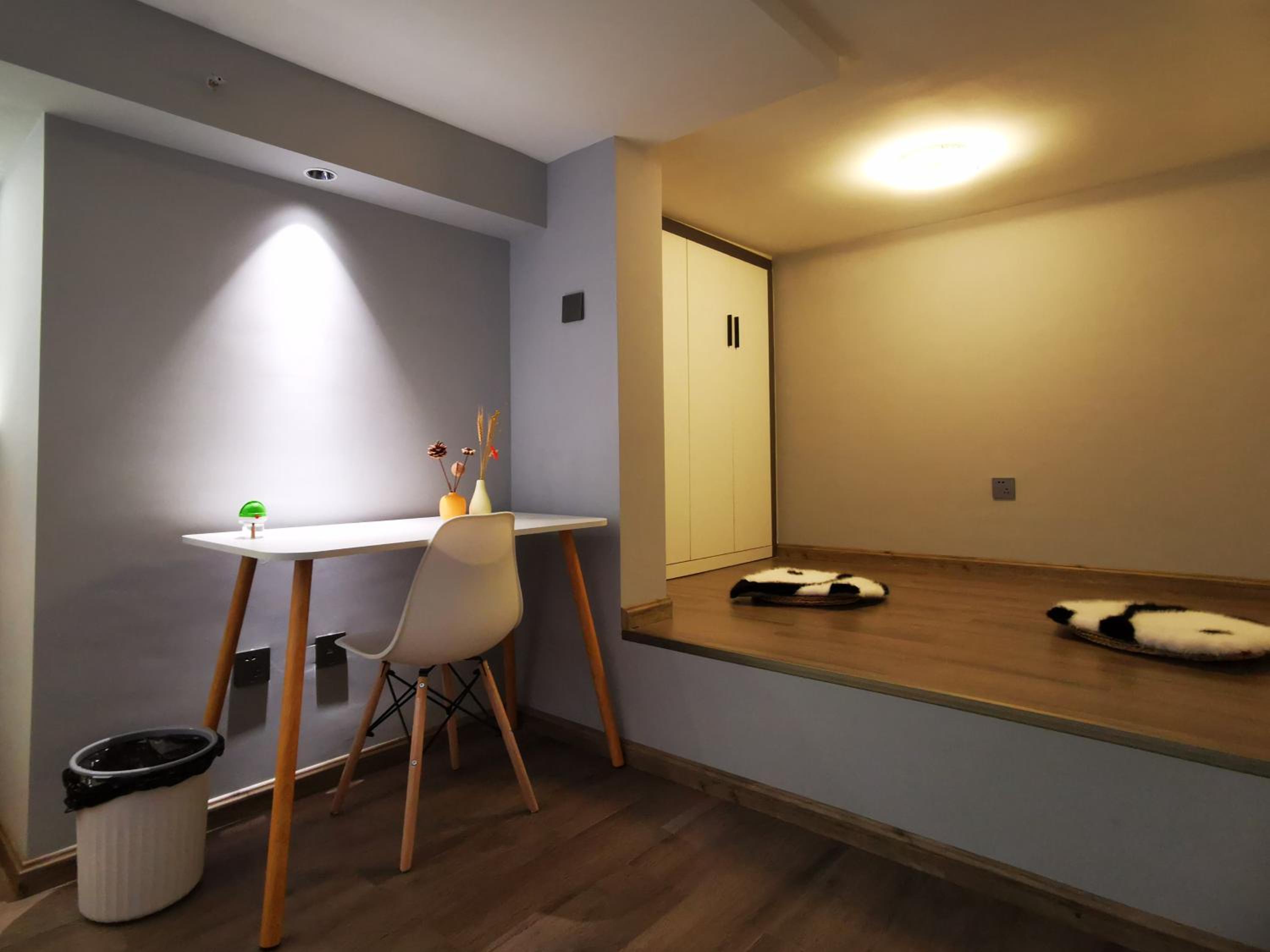 Panda ZuoKe Besucher Apartment 熊猫坐客民宿
