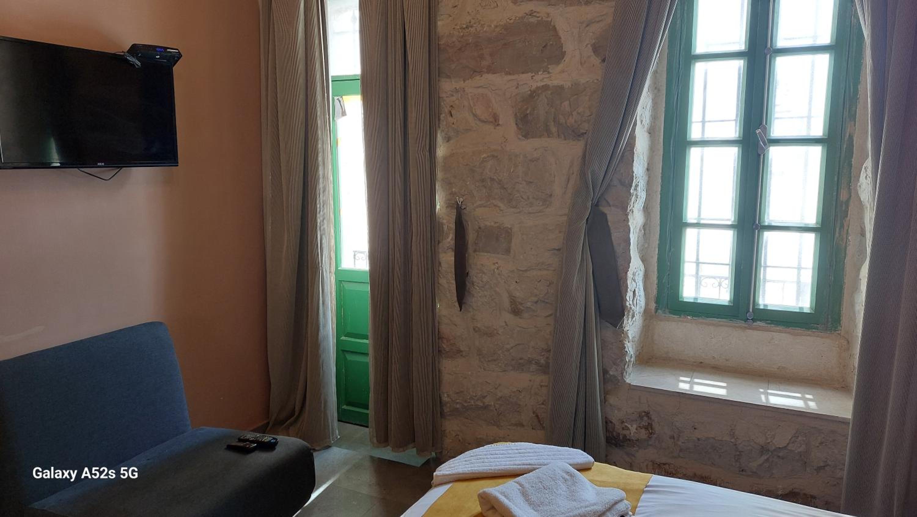 Photo 25
