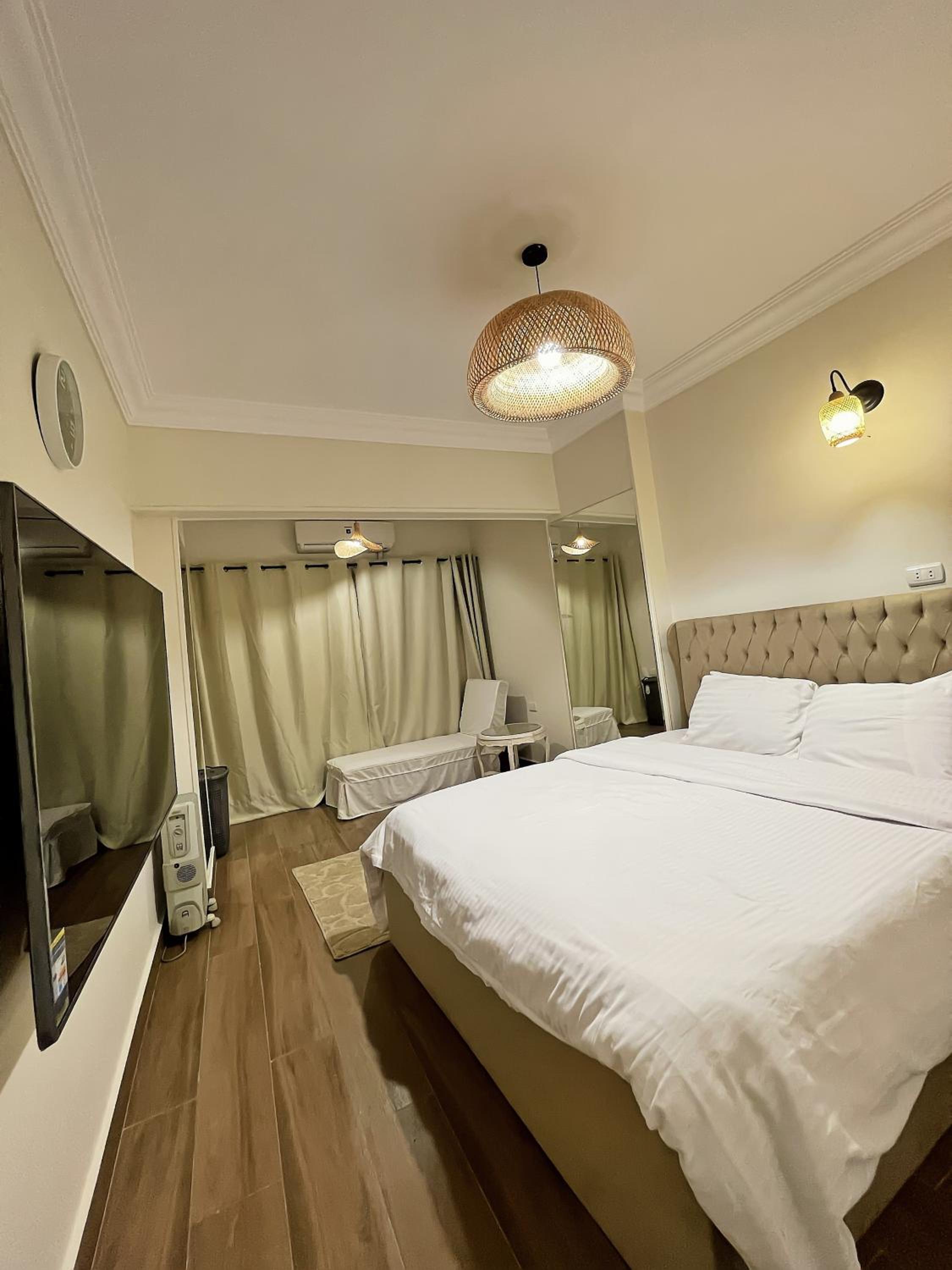 Nile view Zamalek Abuelfeda's Three bedrooms