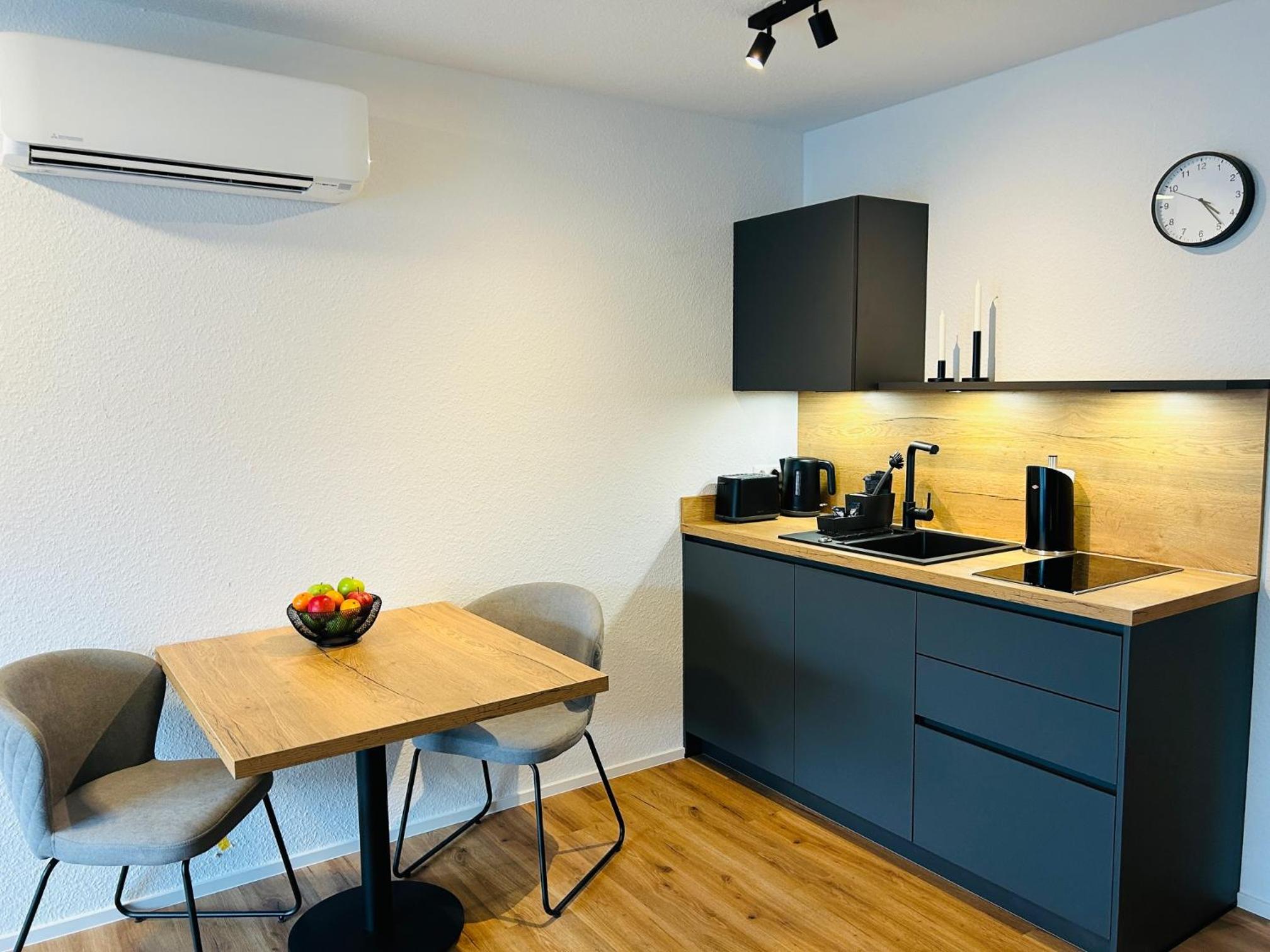 Jill Apartments
