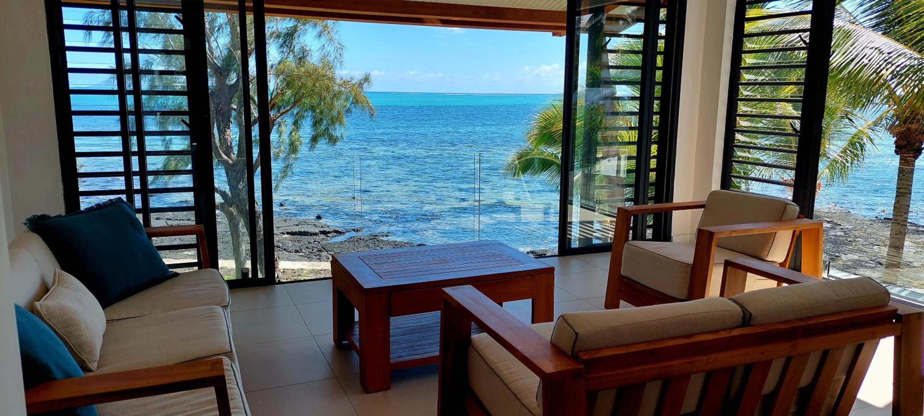 Canari Waterfront Villas