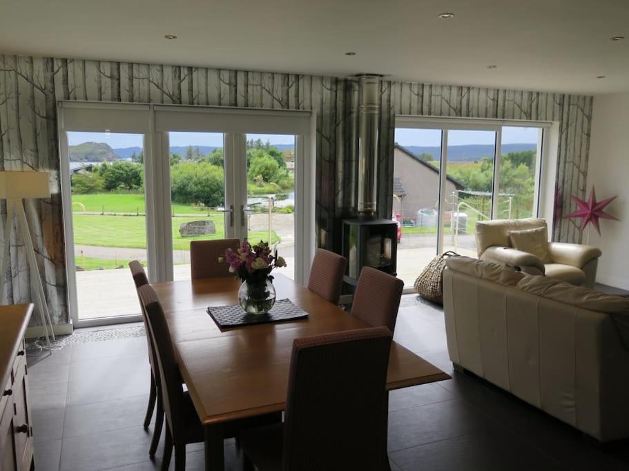 Stella Mara Cottage view 2