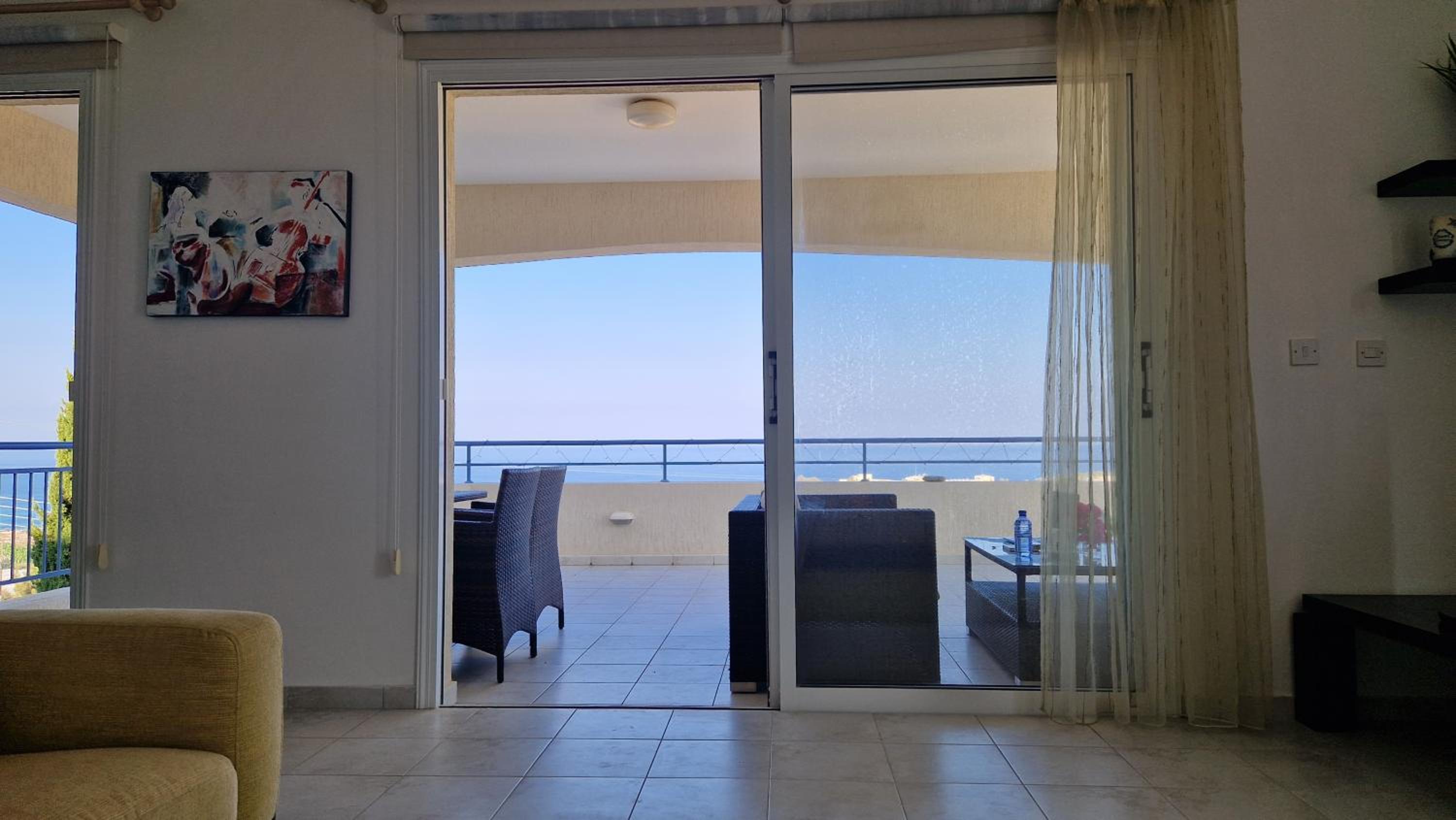 Romanson Seaview Apartment