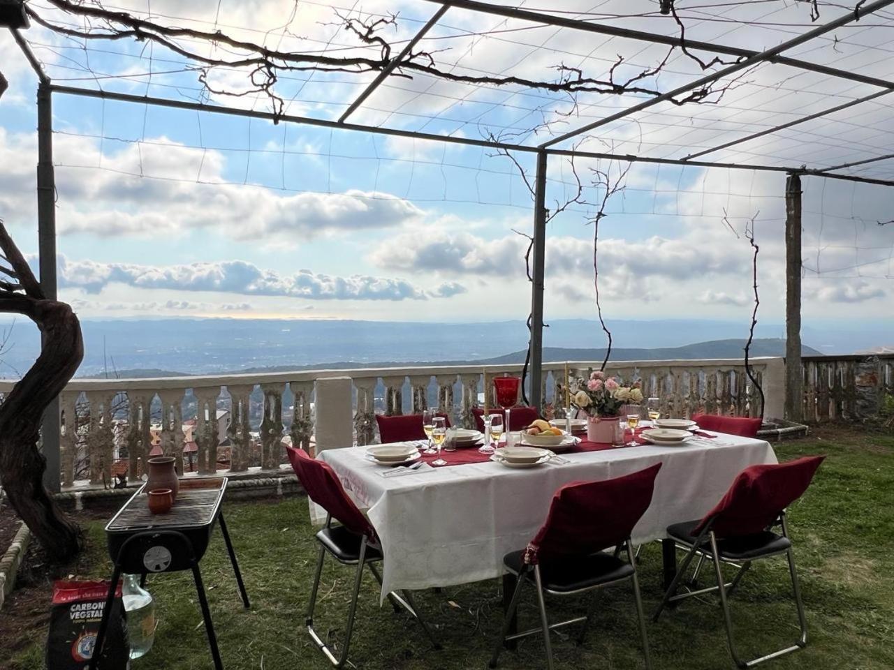 Garden Villa Guni