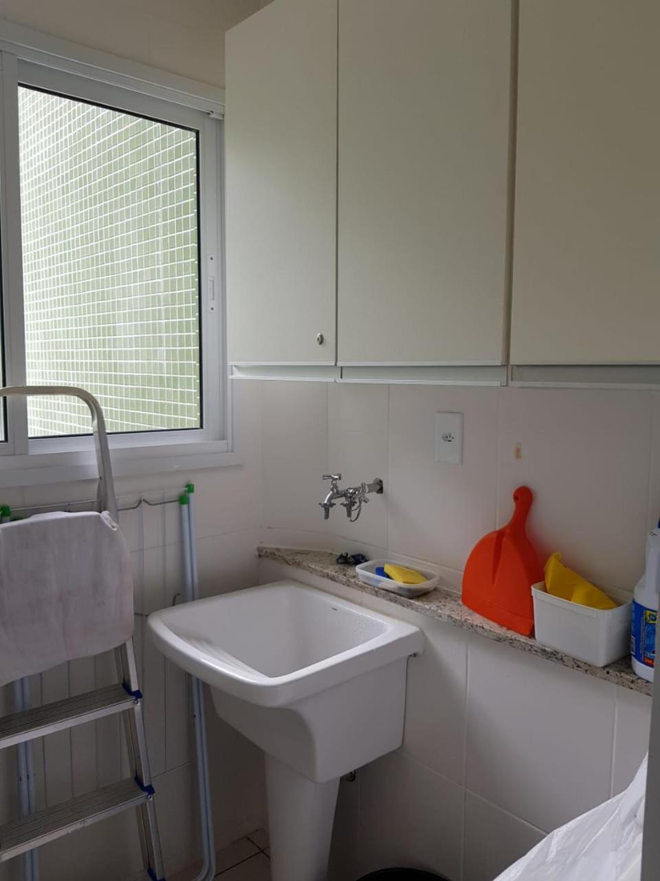 Apartamento 2 quartos em Ubatuba condomínio Saint Martin 41 bloco A