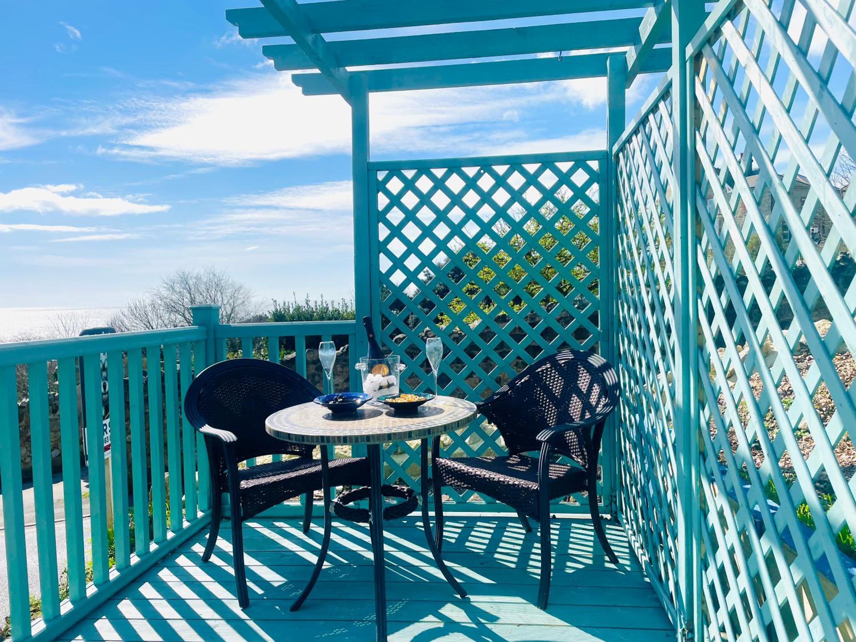Clarendon View, Historic Apartment with Sea Views view 4