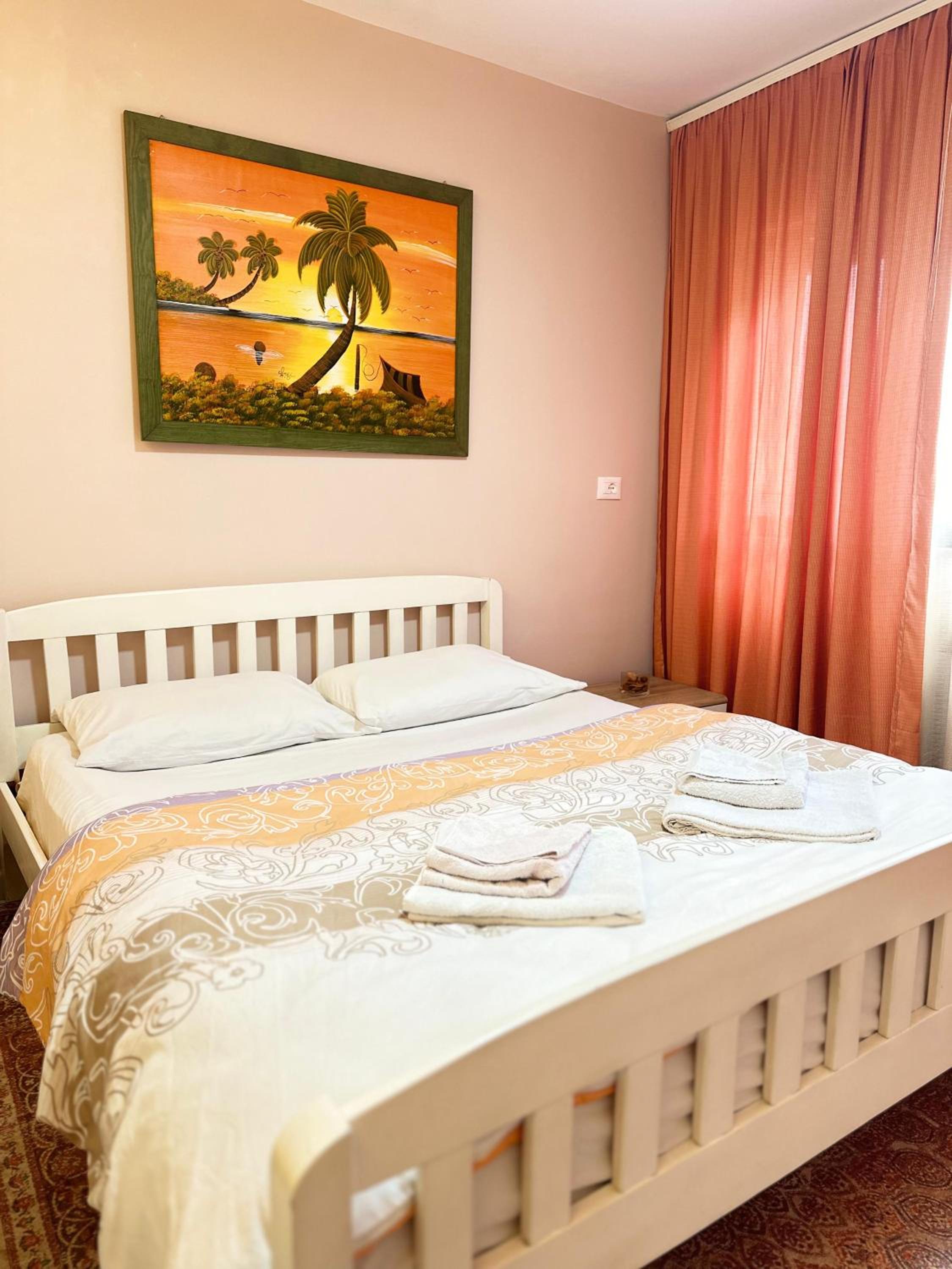 Pazari i Ri: Central Cozy Stay
