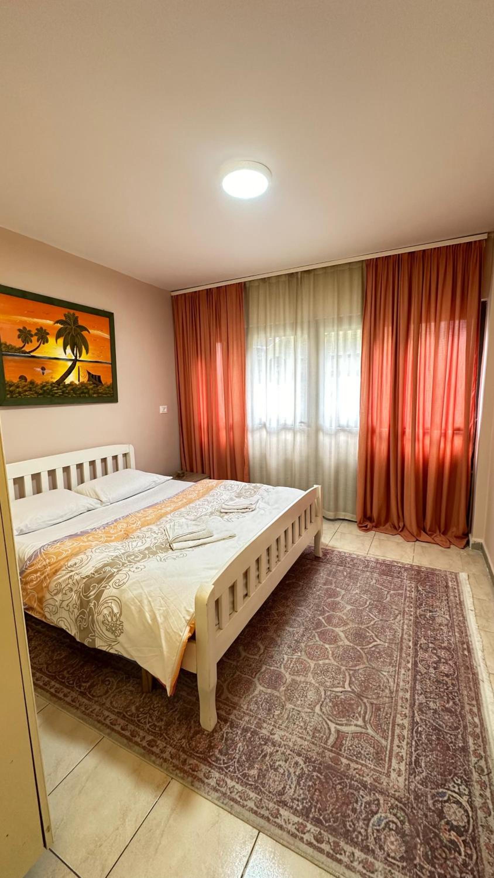 Pazari i Ri: Central Cozy Stay