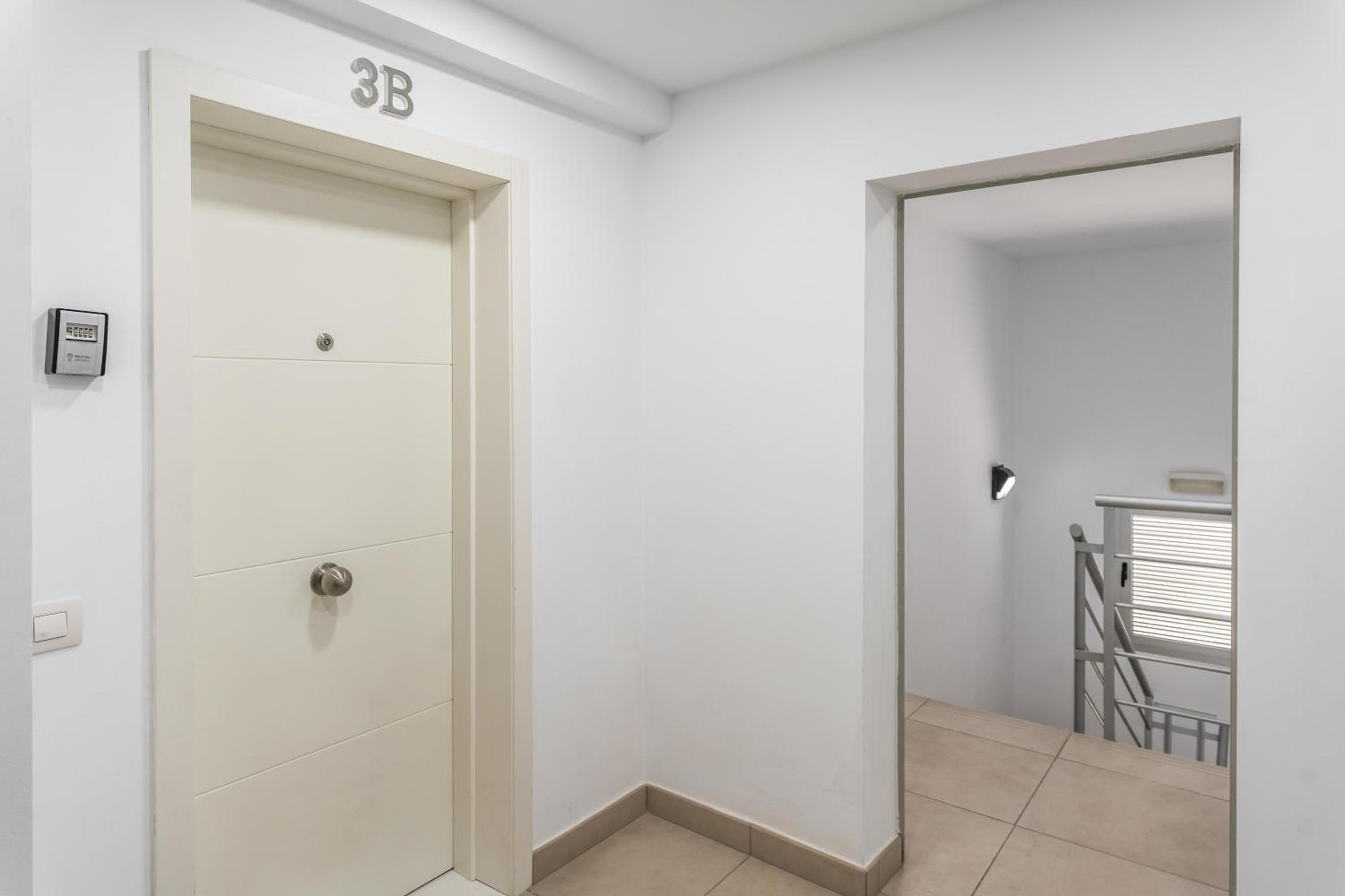 HAYAM APARTAMENTOS, LOS CRISTIANOs