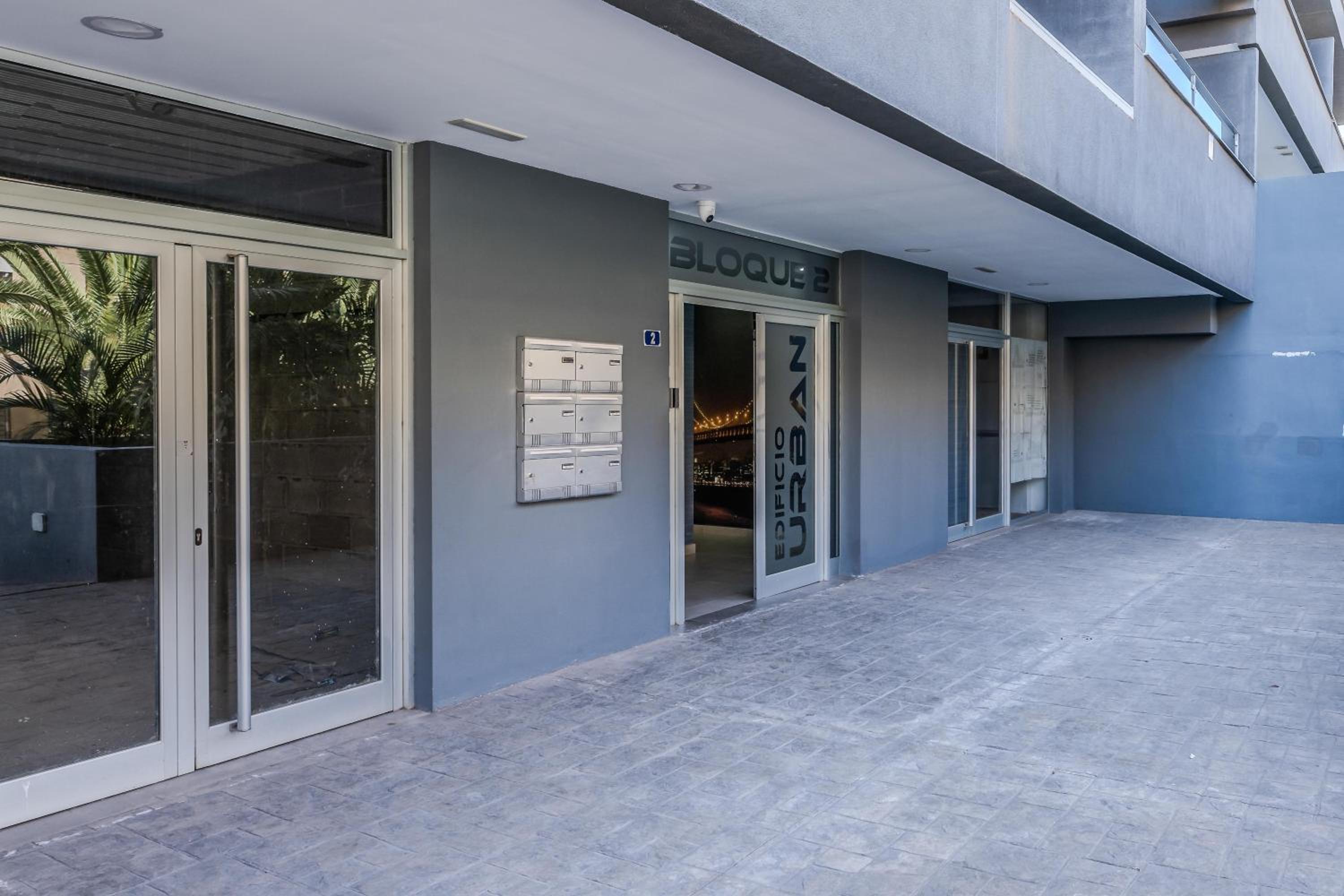 HAYAM APARTAMENTOS, LOS CRISTIANOs