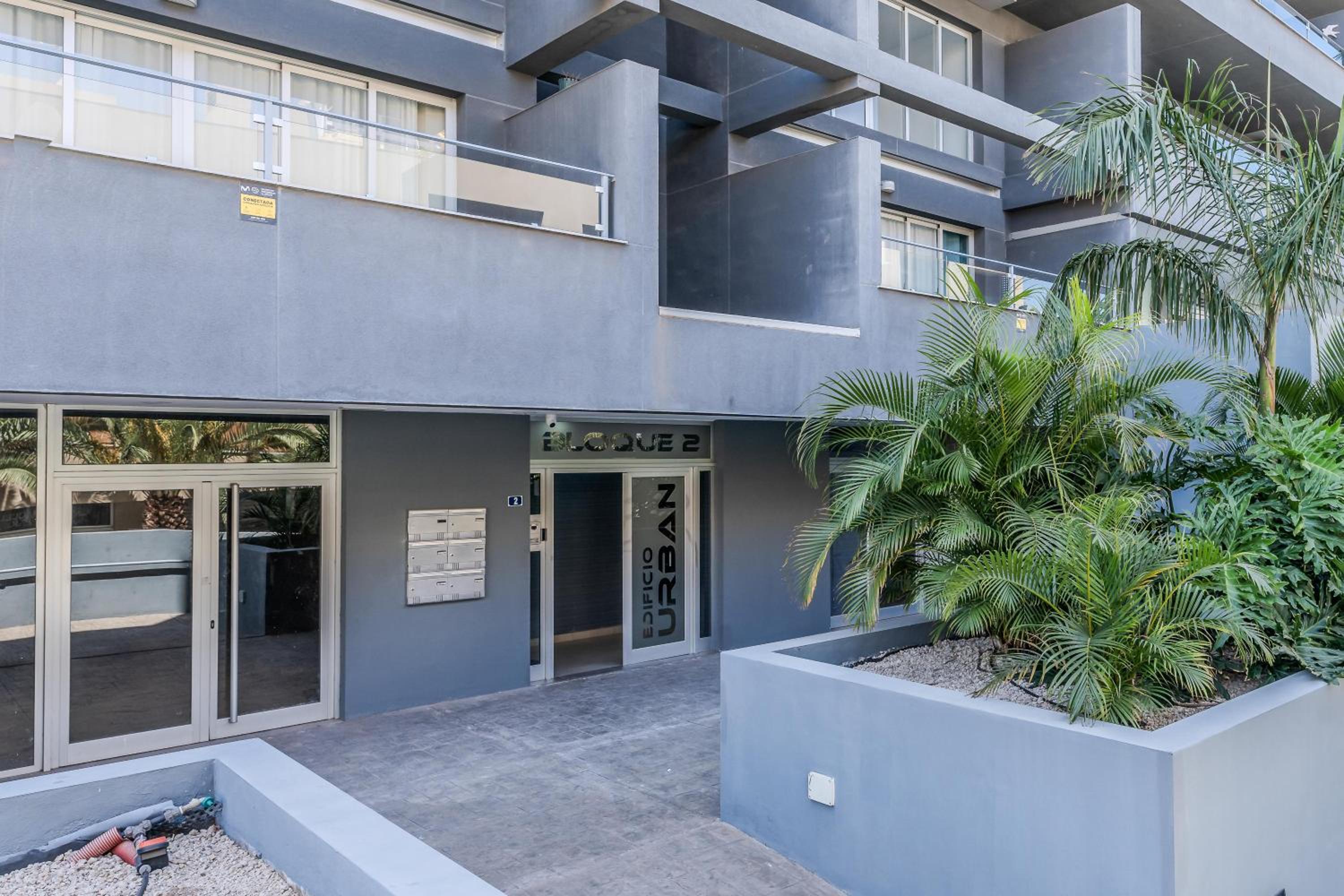 HAYAM APARTAMENTOS, LOS CRISTIANOs