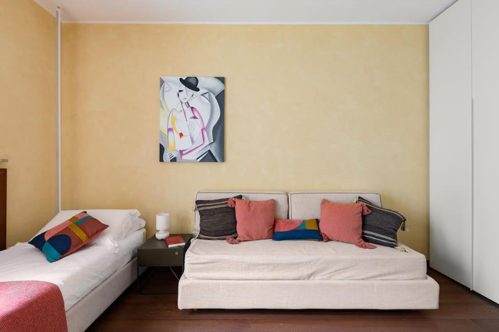 Elegant and Roomy Central Apartment