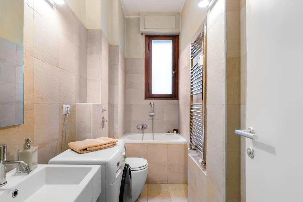 Elegant and Roomy Central Apartment