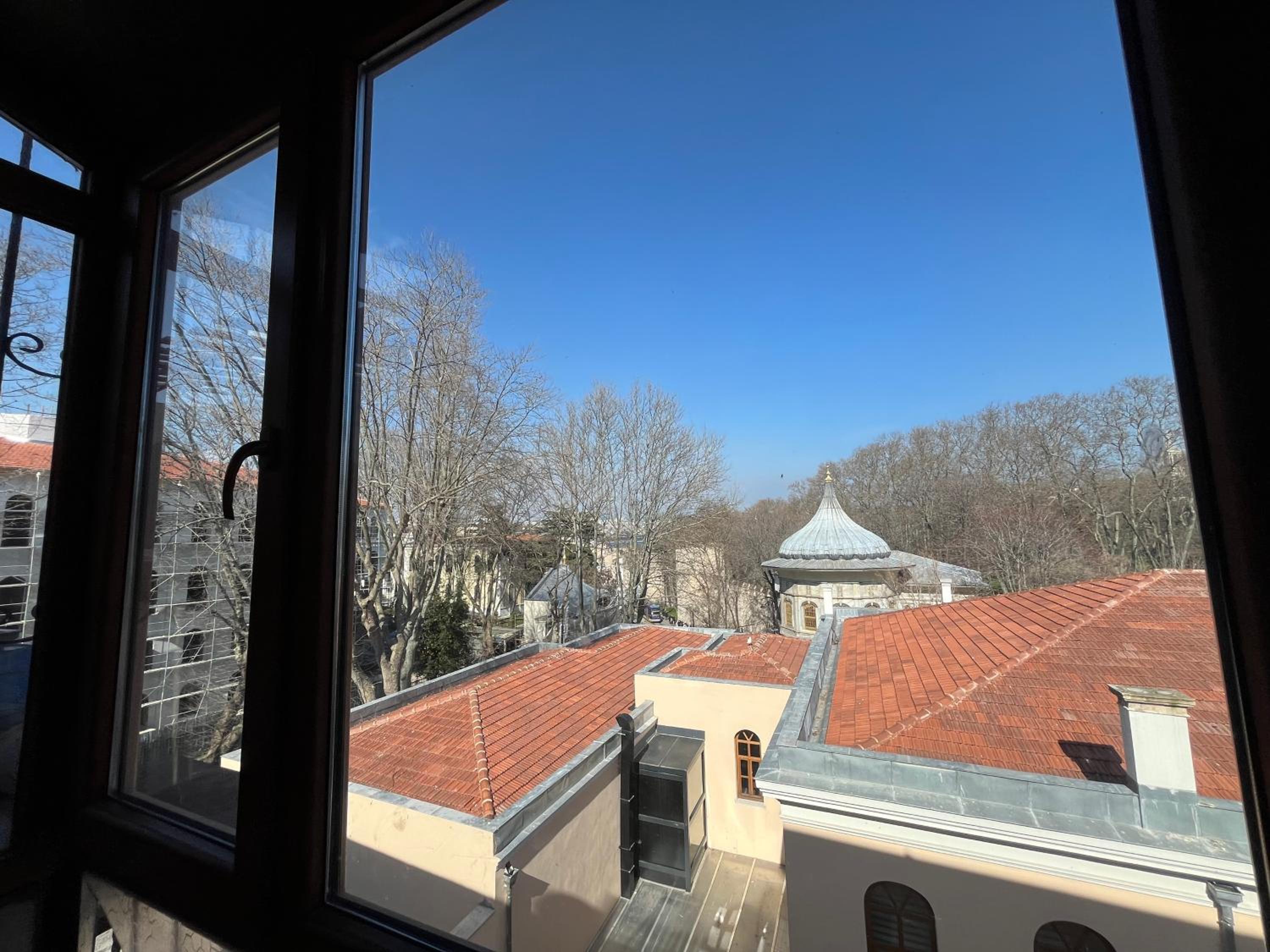 Le Safran Suite Hotel - Image 27