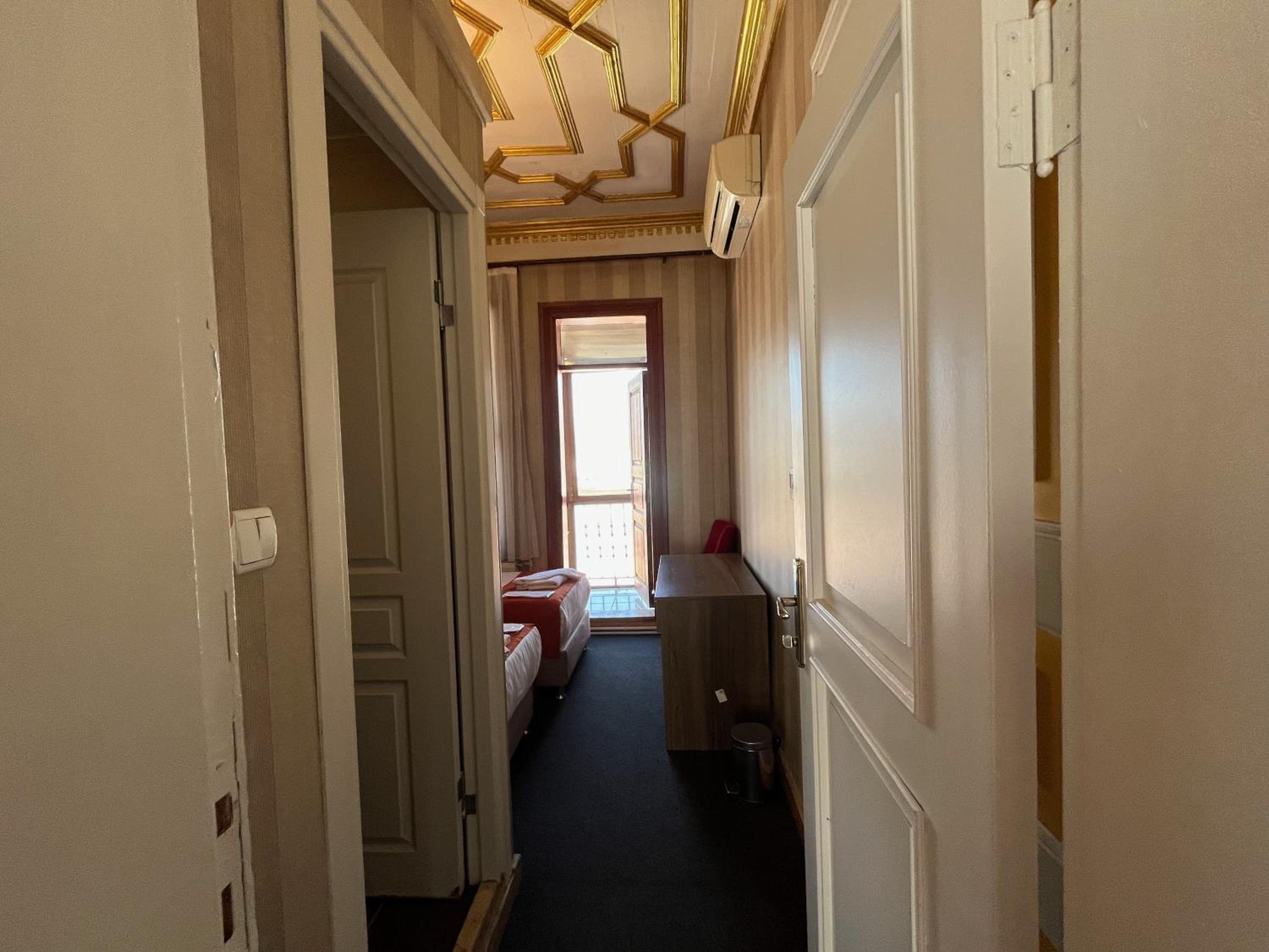 Le Safran Suite Hotel - Image 67